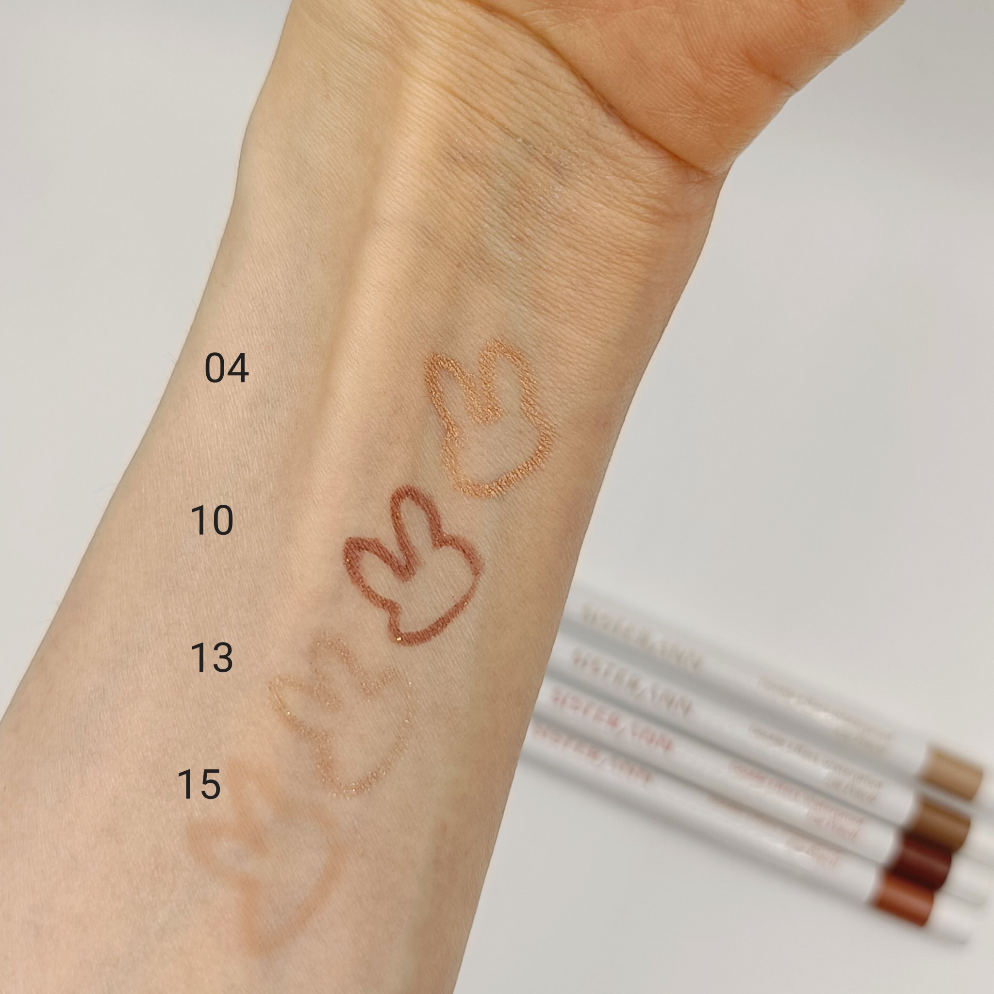 SISTER ANN ダブルエフェクトウォータープルーフアイペンシルのクチコミ「SISTER ANN
ダブルエフェクトウォータープルーフアイペンシル
04Glam Latte.....」（3枚目）