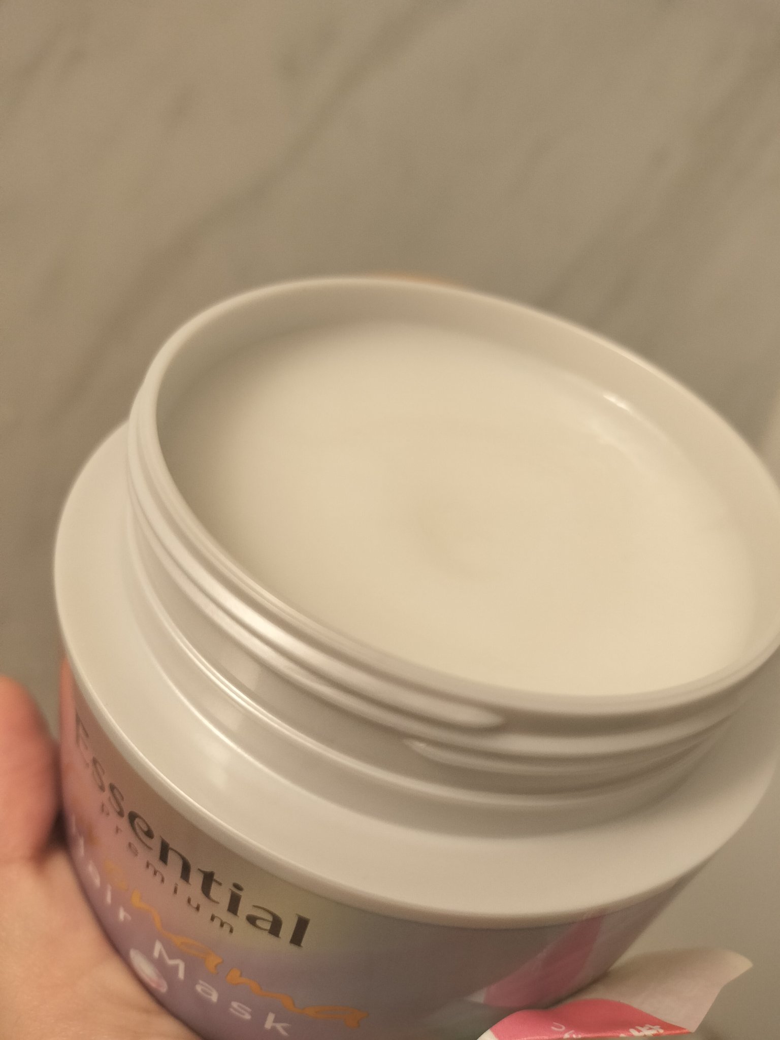 エッセンシャルプレミアム とろ生ヘアマスク/エッセンシャル/ヘアマスク・ヘアパックを使ったクチコミ（2枚目）