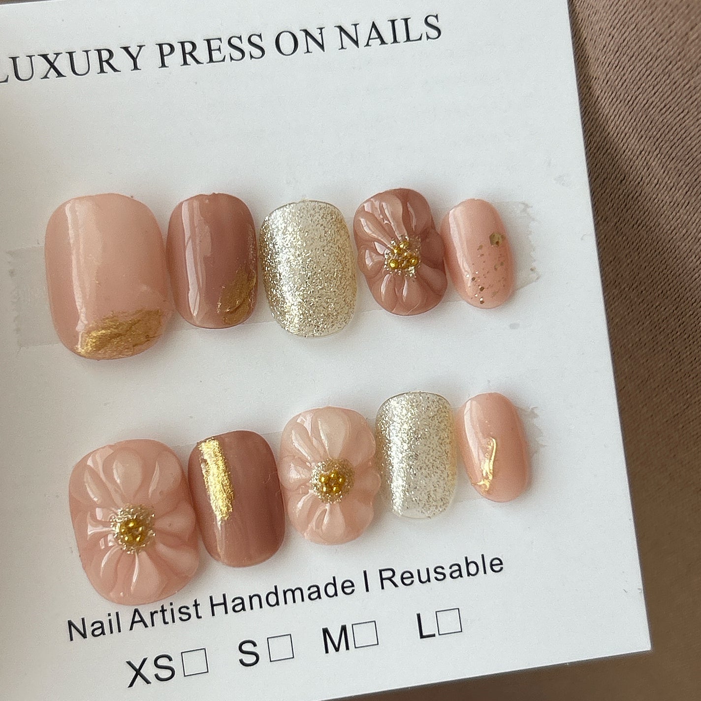 nail_c_tip フォロバ on LIPS 「◻︎独学セルフネイル◻︎チビ爪でも出来るネイル◻︎プチプラ10..」(1枚目)