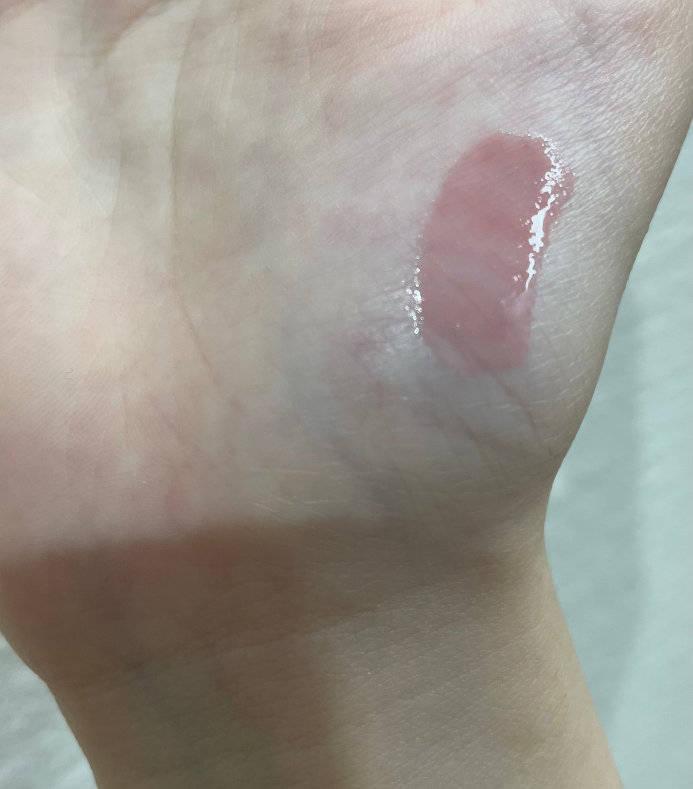 デューステインシアーリップグロス/Milk Touch/リップグロスを使ったクチコミ(3枚目)