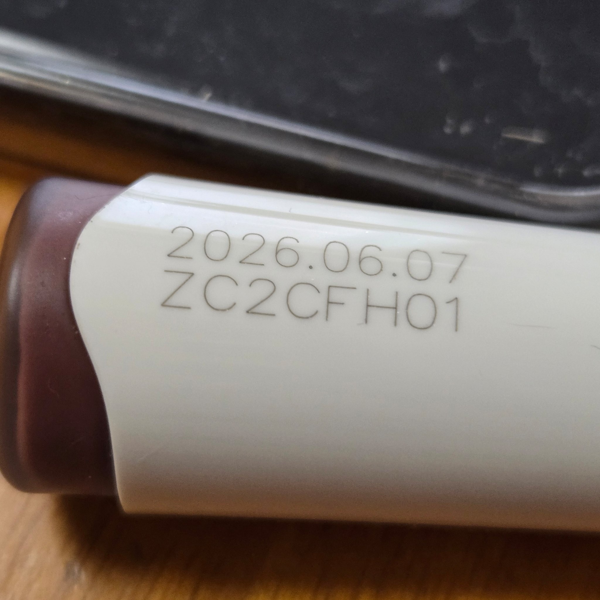 珠玉流光リップティント/花西子/リップティントを使ったクチコミ（2枚目）