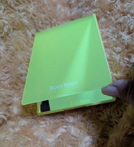 リアルックミラー 通常サイズ ビビッドレモン(限定)/ロージーローザ/その他化粧小物の画像