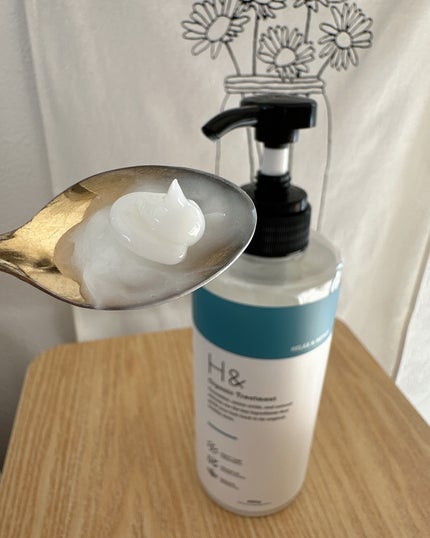 yukano on LIPS 「アミノ酸とセラミドで傷んだ髪を潤い補修⋈∗︎*゚✼••┈┈┈┈..」(5枚目)