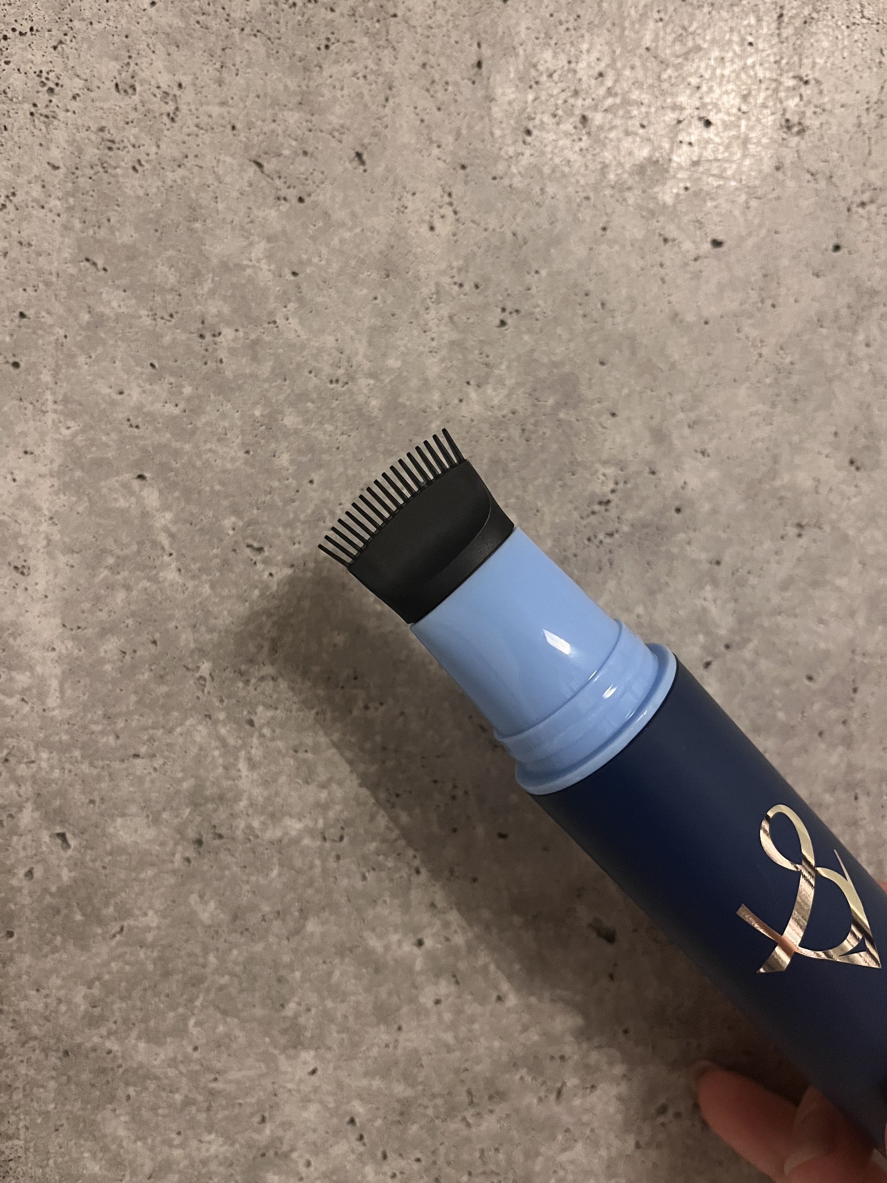 Scalp Root Calm & Barrier（コンブ一体型＋リフィル セット）/ANDKWAN/スカルプブラシを使ったクチコミ（2枚目）