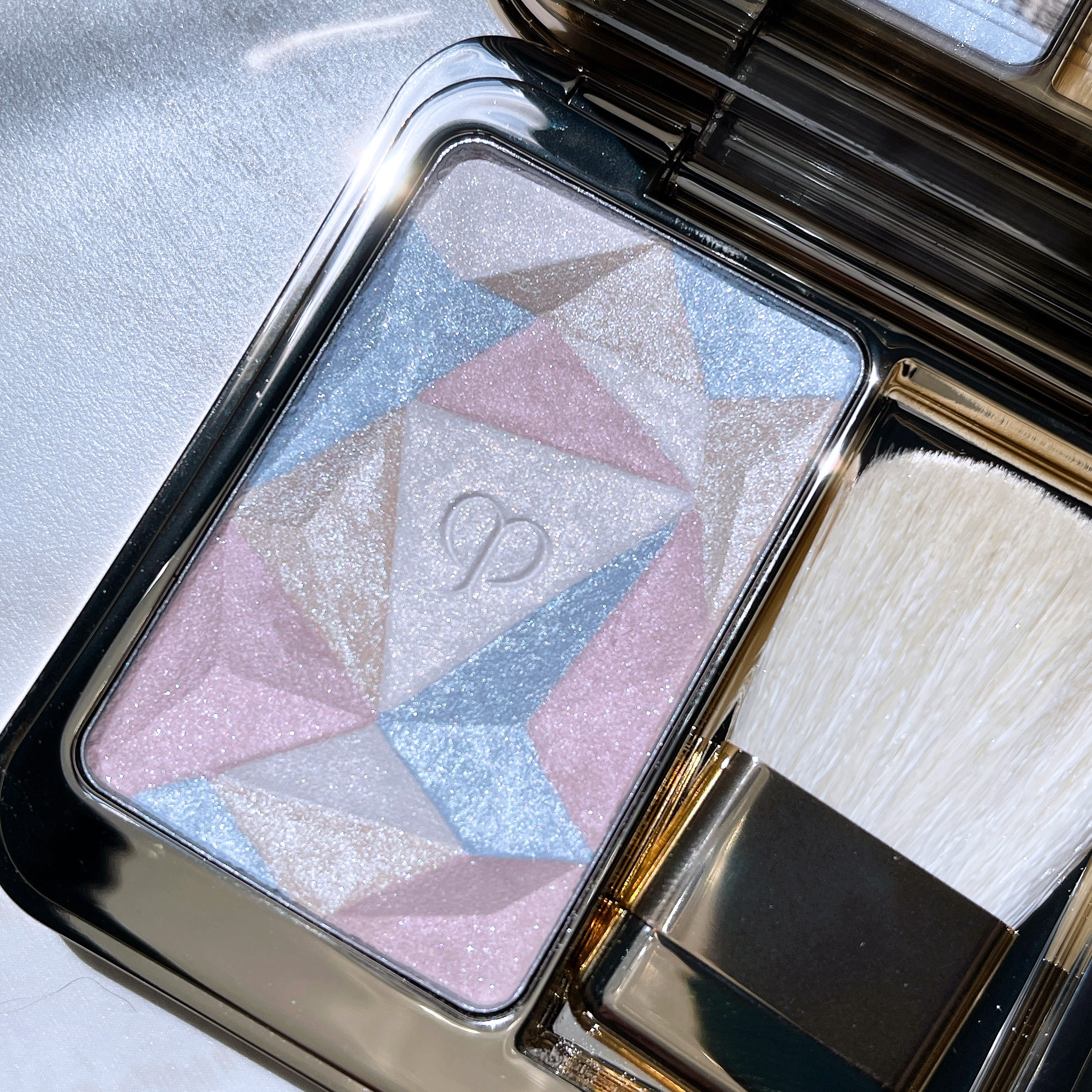 ル・レオスールデクラ 21 / クレ・ド・ポー ボーテ(Cle de Peau