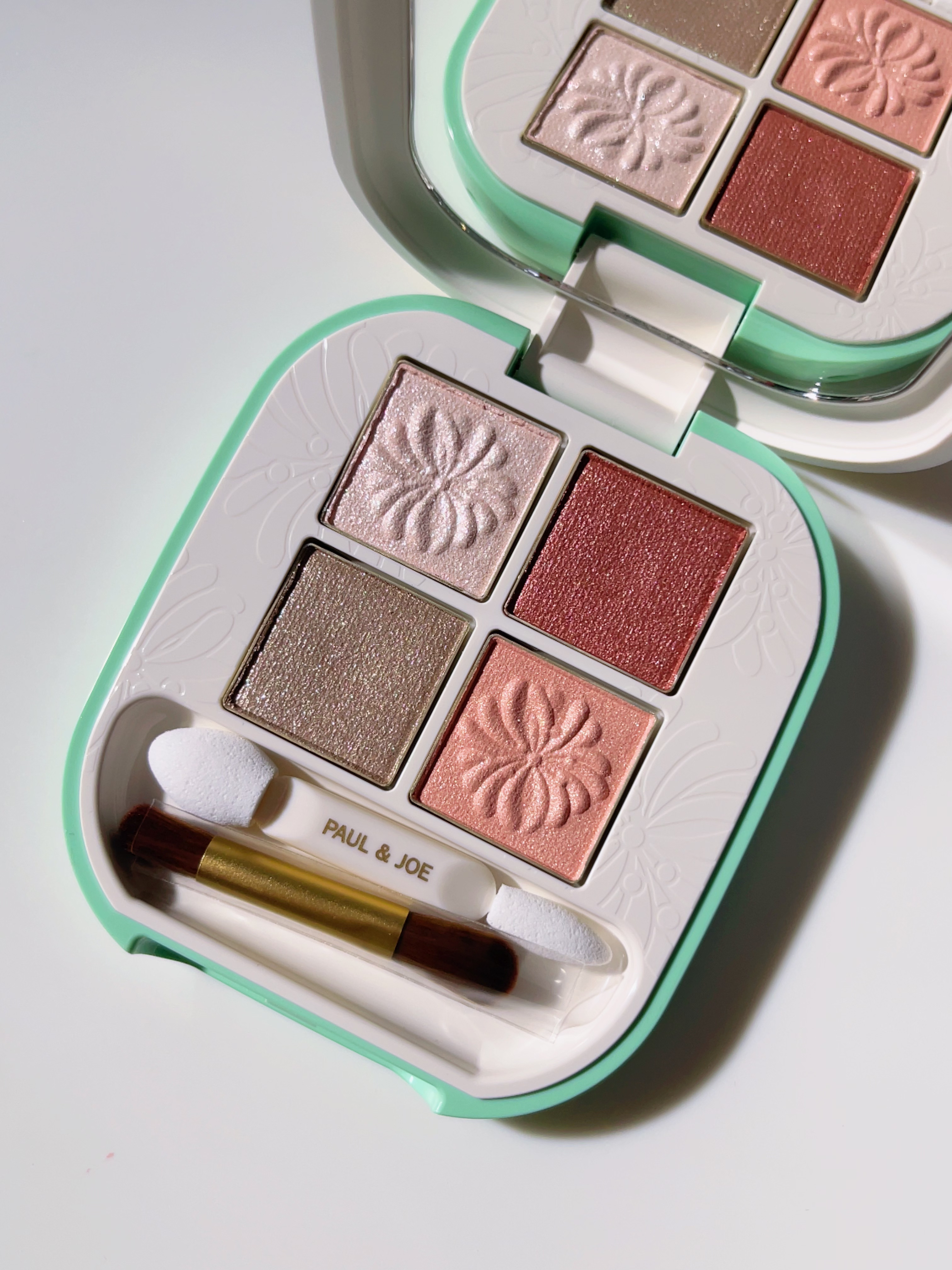 ポール ＆ ジョー アイデザイン パレット/PAUL & JOE BEAUTE/アイシャドウパレットを使ったクチコミ（3枚目）