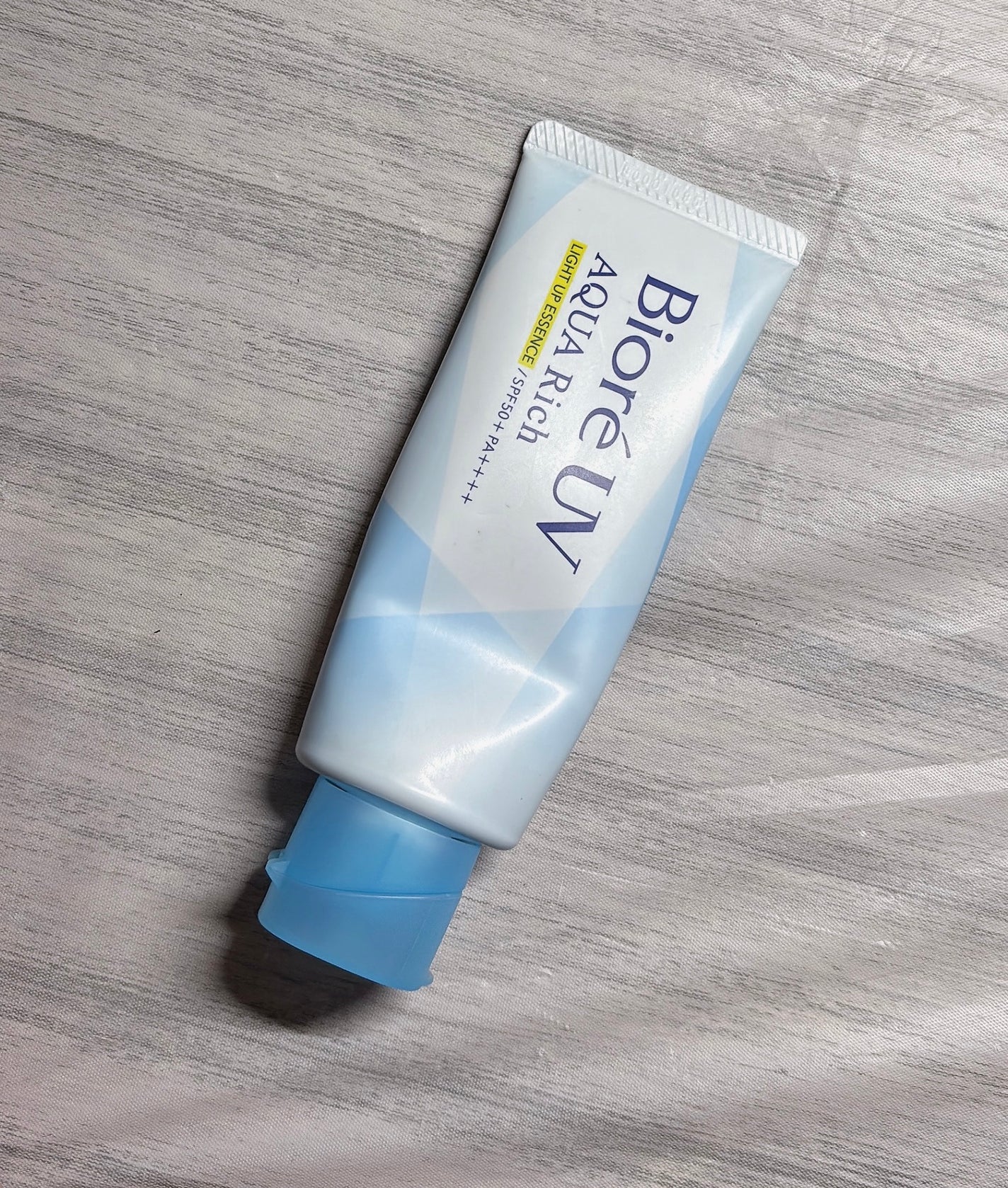 ビオレUV アクアリッチ ライトアップエッセンス/ビオレ/日焼け止めクリームを使ったクチコミ(1枚目)