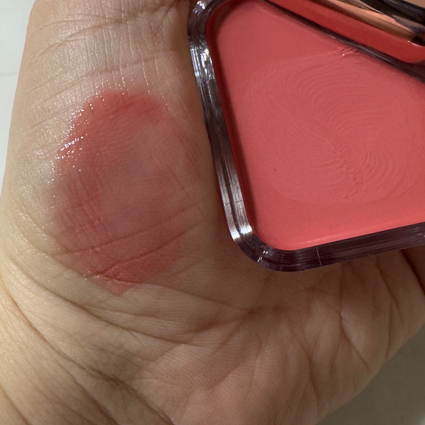 エッセンシャル リップチーク タップ/CLIO/ジェル・クリームチークを使ったクチコミ（3枚目）