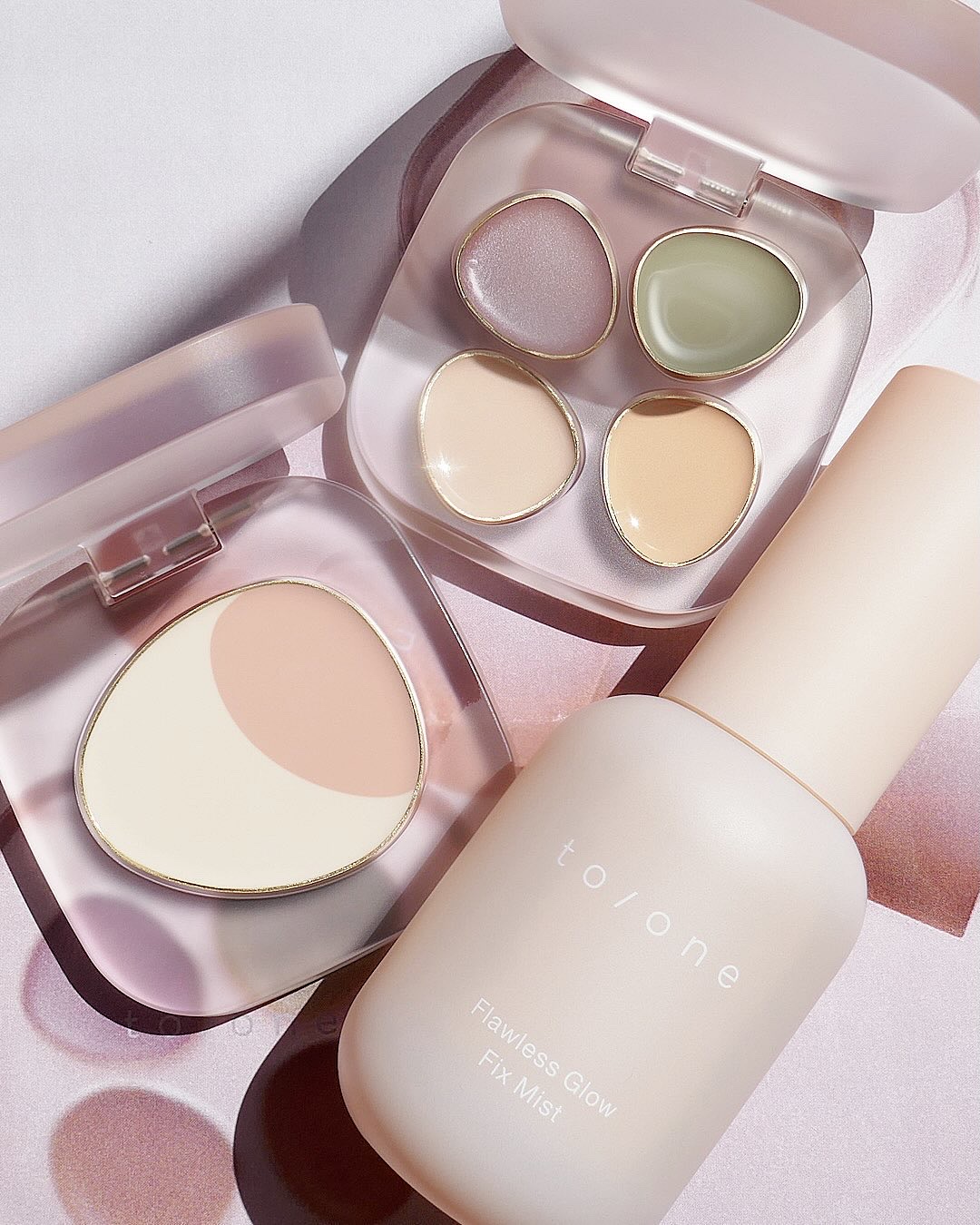 トーン ペタル フロート フローレス タッチ 02/to/one/パレットコンシーラーを使ったクチコミ（1枚目）