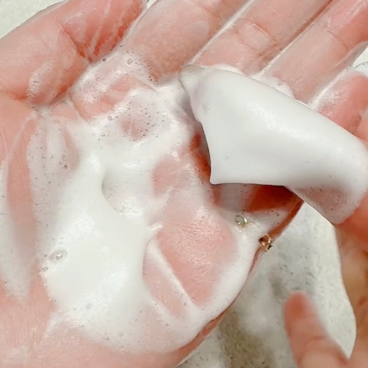 ビタミンCポアトーニングクレンザー/MEDIHEAL/洗顔料を使ったクチコミ(5枚目)