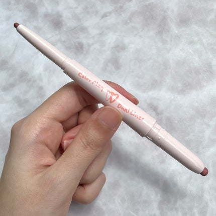 カラープレイデュアルライナー/2aN/スティックアイシャドウを使ったクチコミ(2枚目)