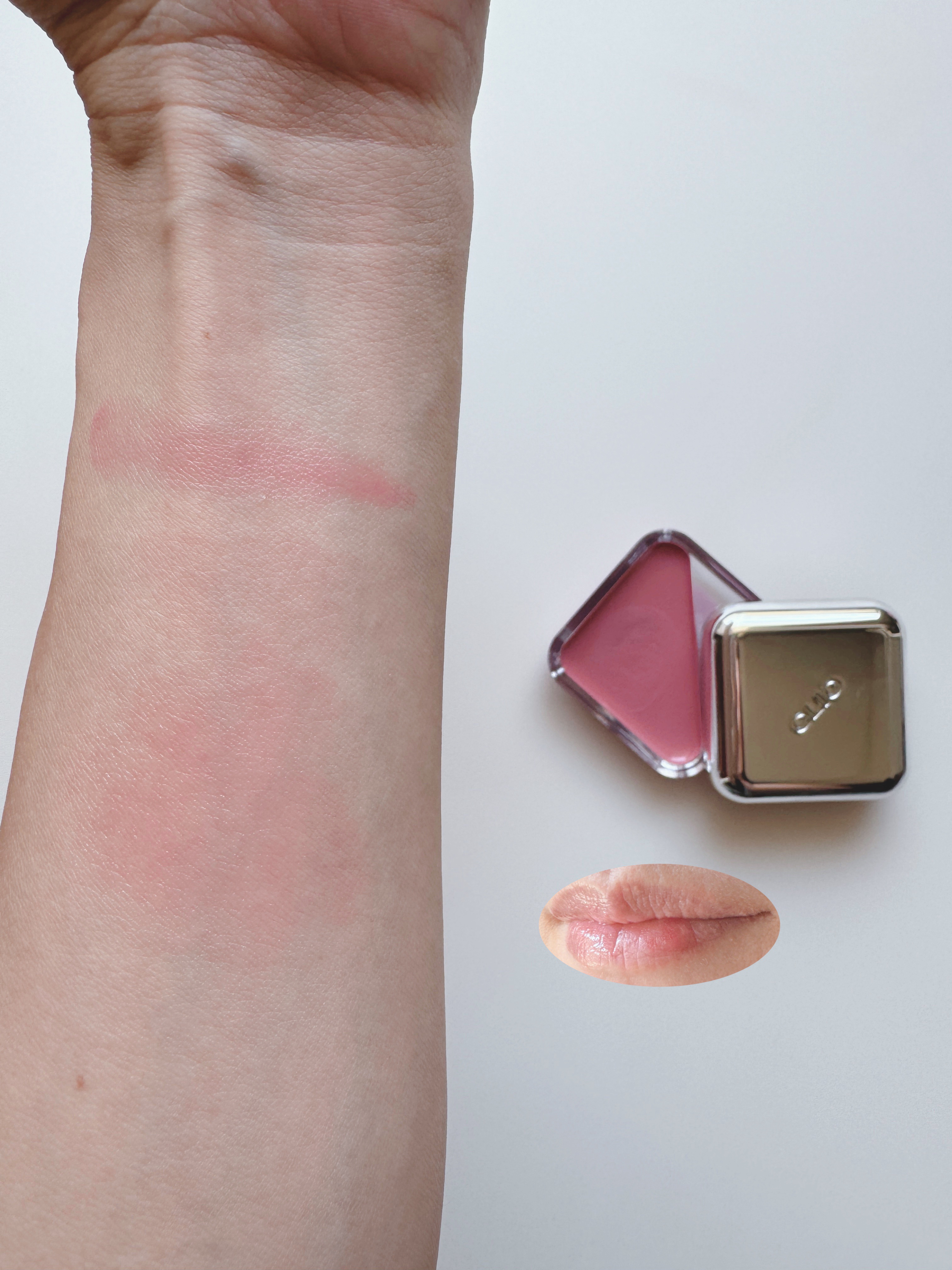 エッセンシャル リップチーク タップ/CLIO/ジェル・クリームチークを使ったクチコミ（3枚目）