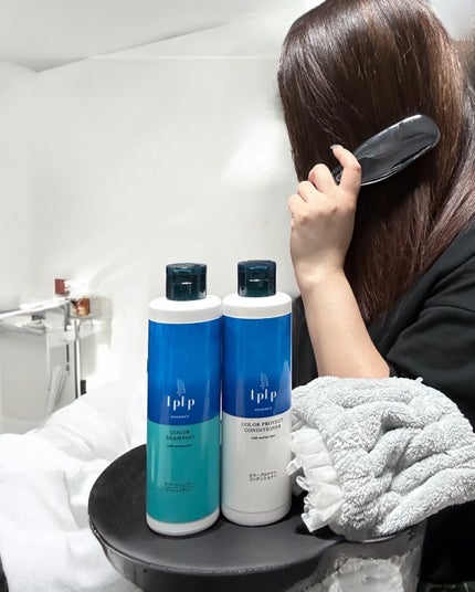 sakura on LIPS 「白髪が気になってきたらLPLPエッセンスカラーシャンプー🫧とろ..」(2枚目)