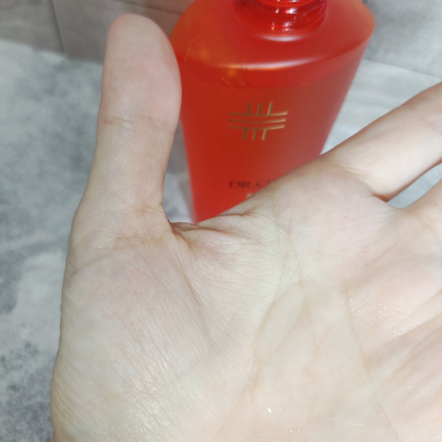 VC100エッセンスローション EX/ドクターシーラボⓇ/化粧水を使ったクチコミ(4枚目)