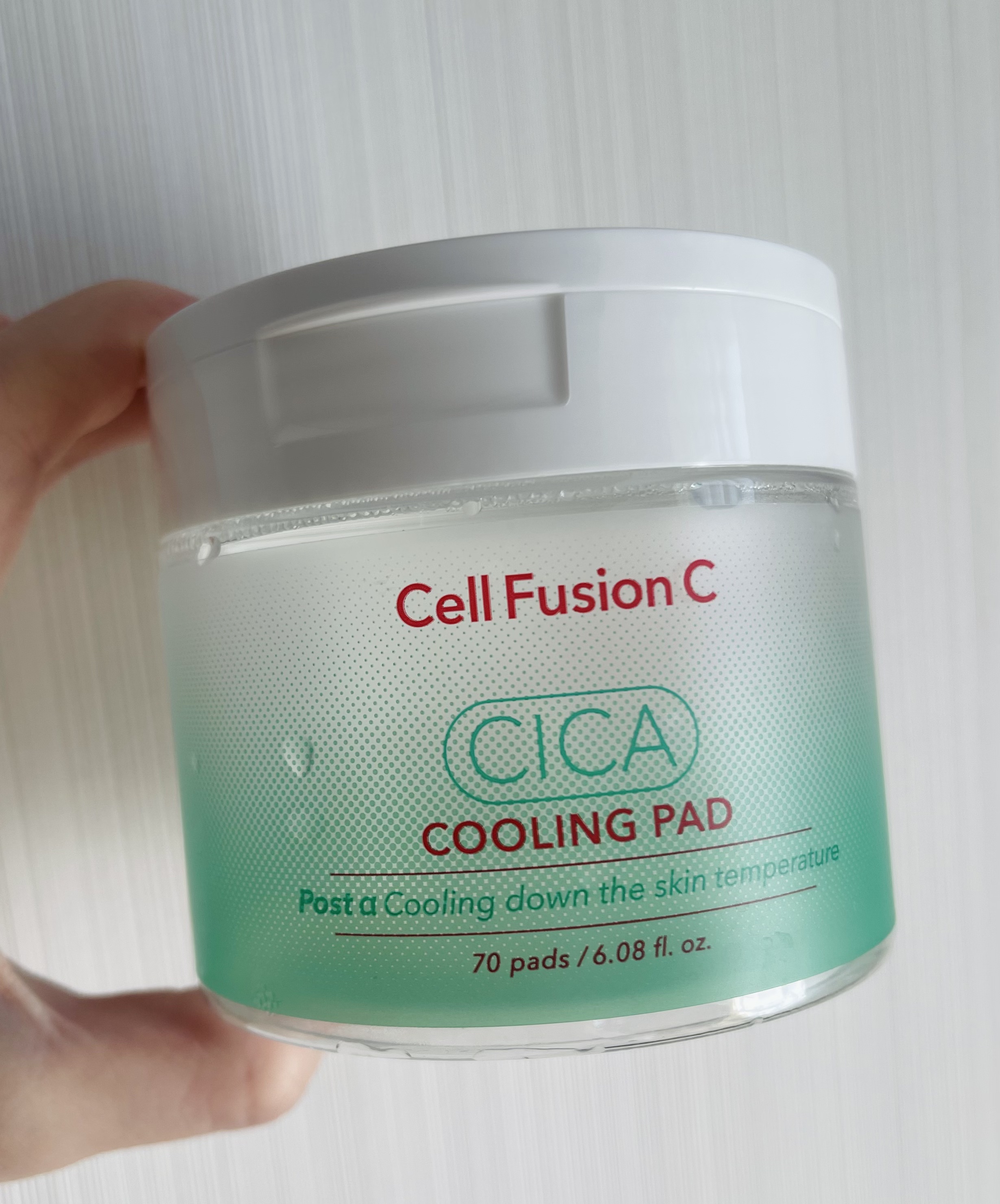 使い切り
Cell Fusion C　セルフュージョンシー
ポストアルファシカクーリングパッド

パッドは思ったよりやや硬め
とろみのある液はすごくたっぷり入ってる
ひんやりとした感じは夏に向いてる
ボティケアとしてもおすすめ
#夏バテ肌レ