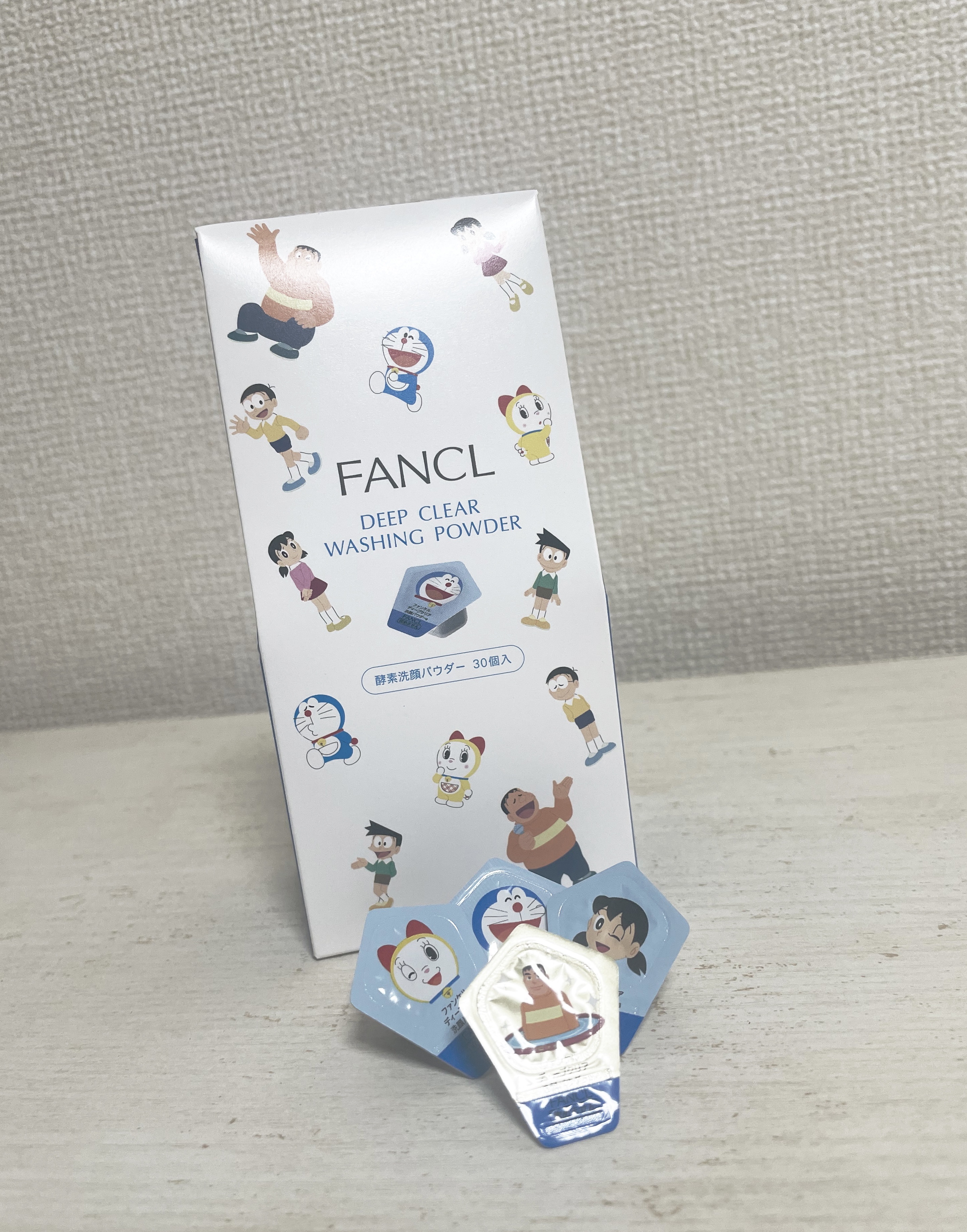ディープクリア洗顔パウダー 「ドラえもん」限定デザイン/ファンケル/洗顔パウダーを使ったクチコミ（1枚目）