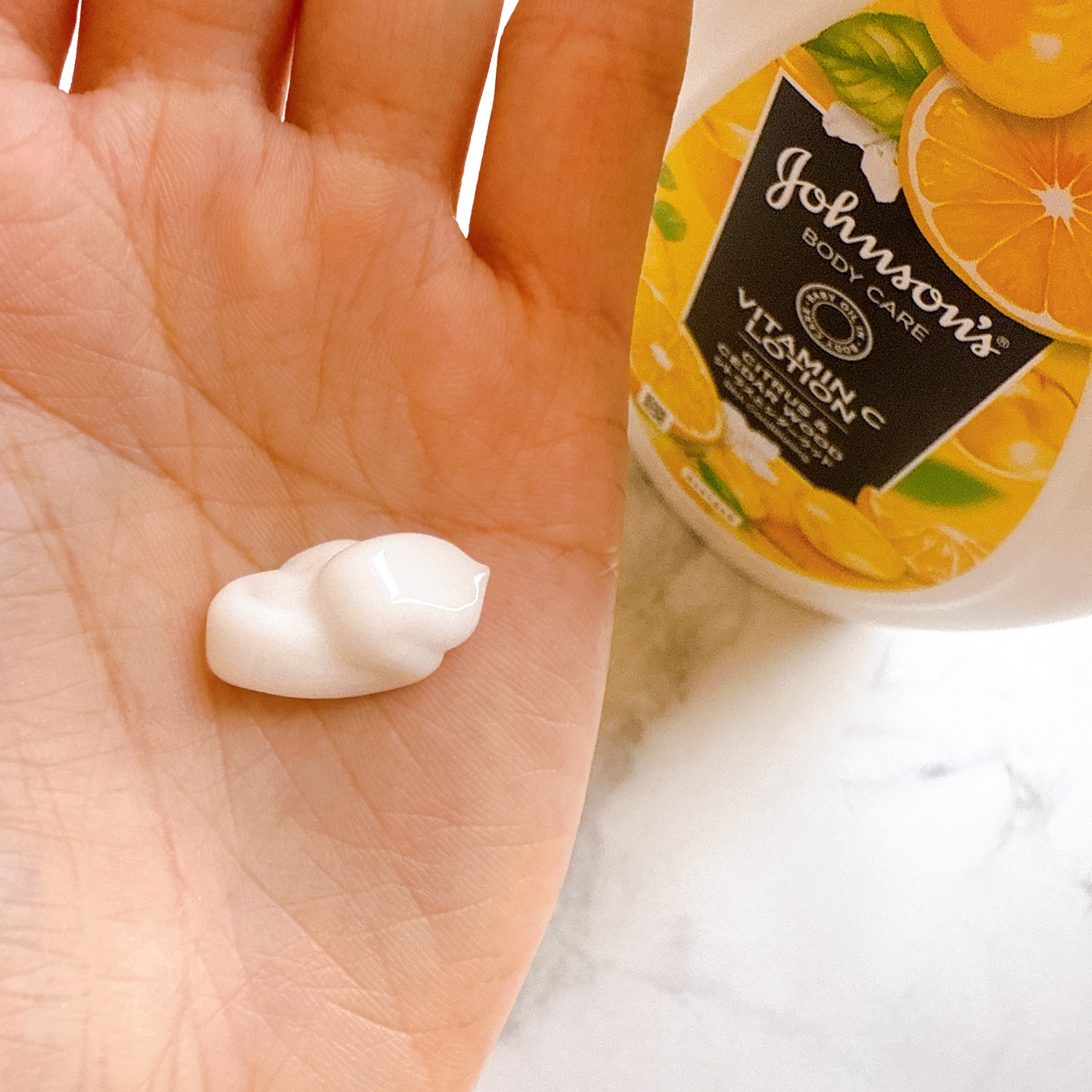 VC アロマミルク/ジョンソンボディケア/ボディミルクを使ったクチコミ（3枚目）