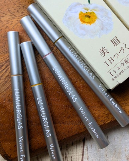 ベルベットアイブロウ/LUMIURGLAS/リキッドアイブロウを使ったクチコミ(4枚目)