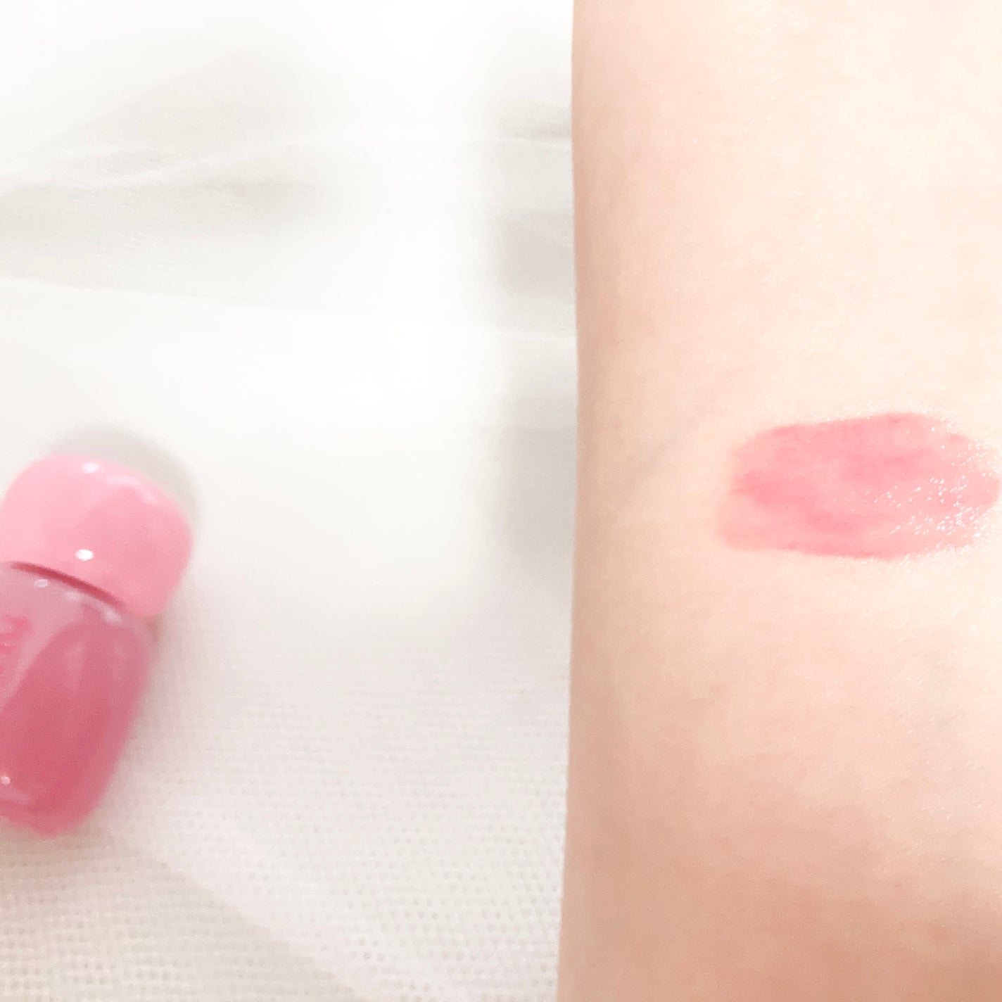 フィー ピンクオブセッションステイフィットティント/fwee/リップティントを使ったクチコミ(5枚目)