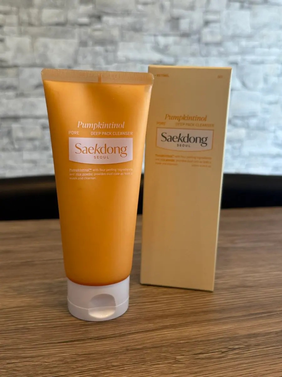 このクレンザーパックとして使用することが出来るんだって😳

パックすると古い角質や毛穴の汚れを取り除き、角質ケアをサポートしてくれるみたい‼️

韓国で注目されている「パンプキンピール」効果めっちゃ気になる💭👀✨