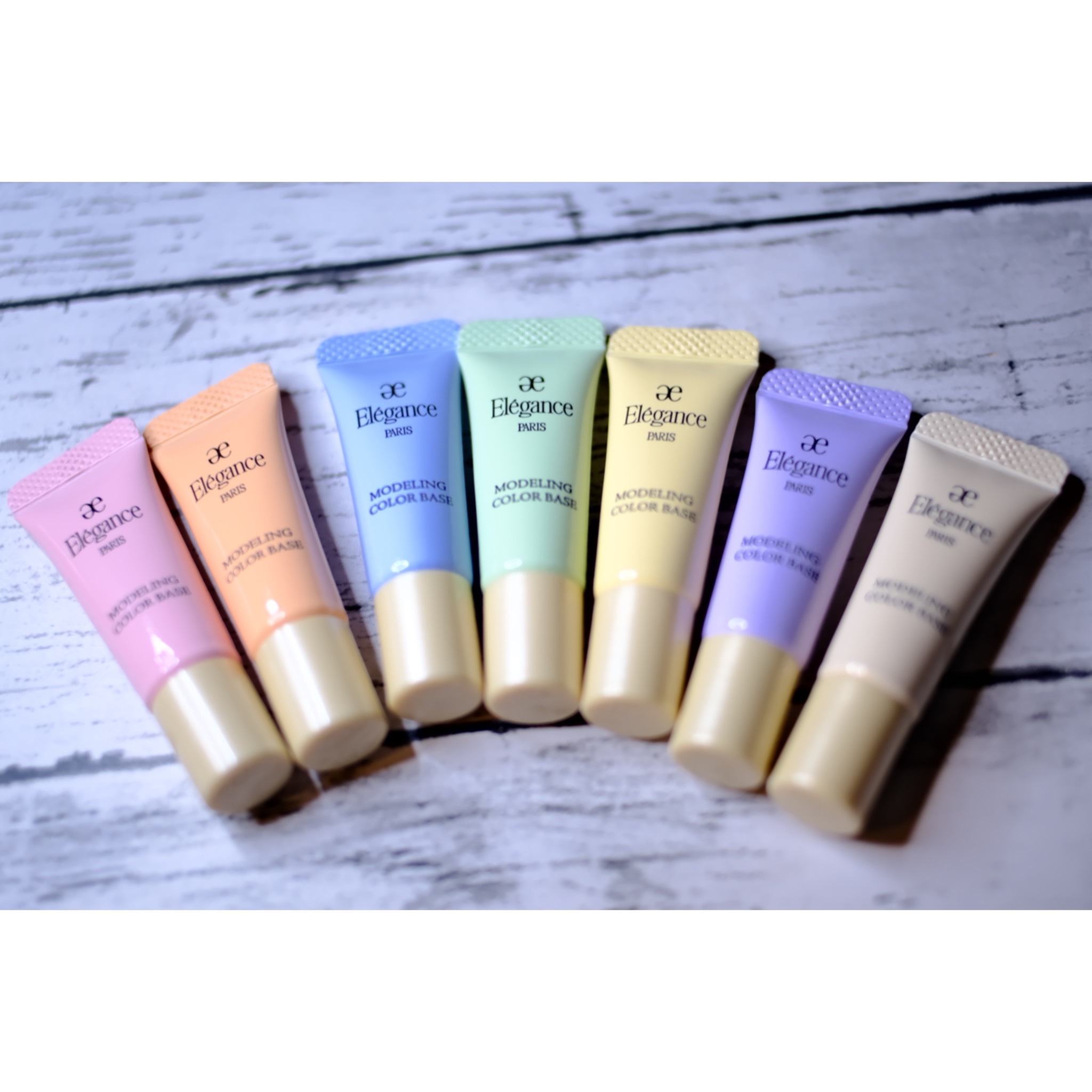 エレガンス ラ プードル オートニュアンス リクスィーズ/Elégance/プレストパウダーを使ったクチコミ（3枚目）