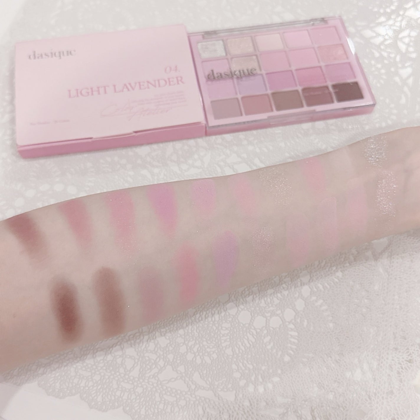 はーちゃん on LIPS 「@dasique_jp様から頂いたムードシャドウパレット04🎀..」(2枚目)