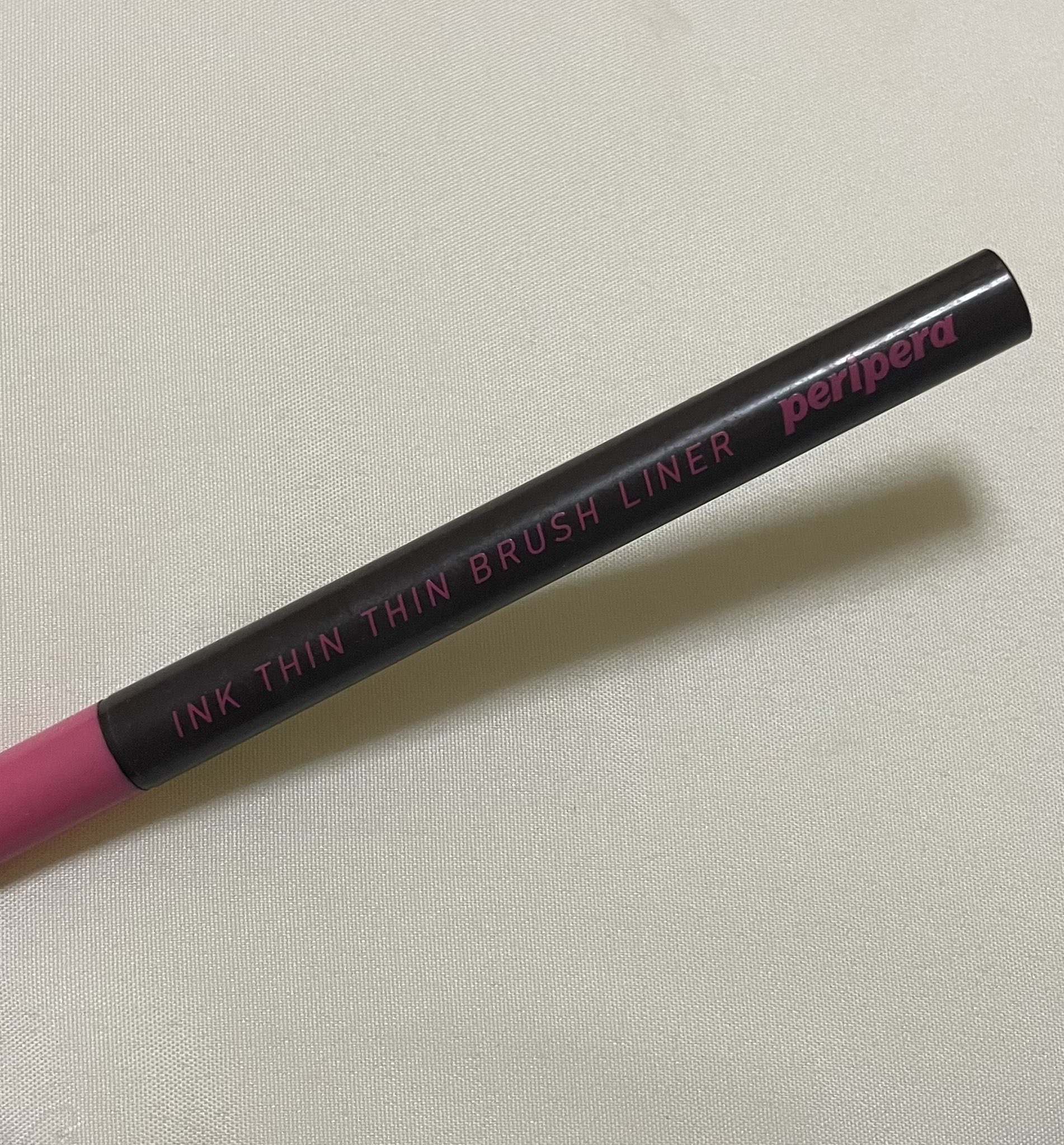 インク シン シン ブラッシュ ライナー 01 BLACK NOIR(TETEUM)/PERIPERA/リキッドアイライナーを使ったクチコミ（1枚目）