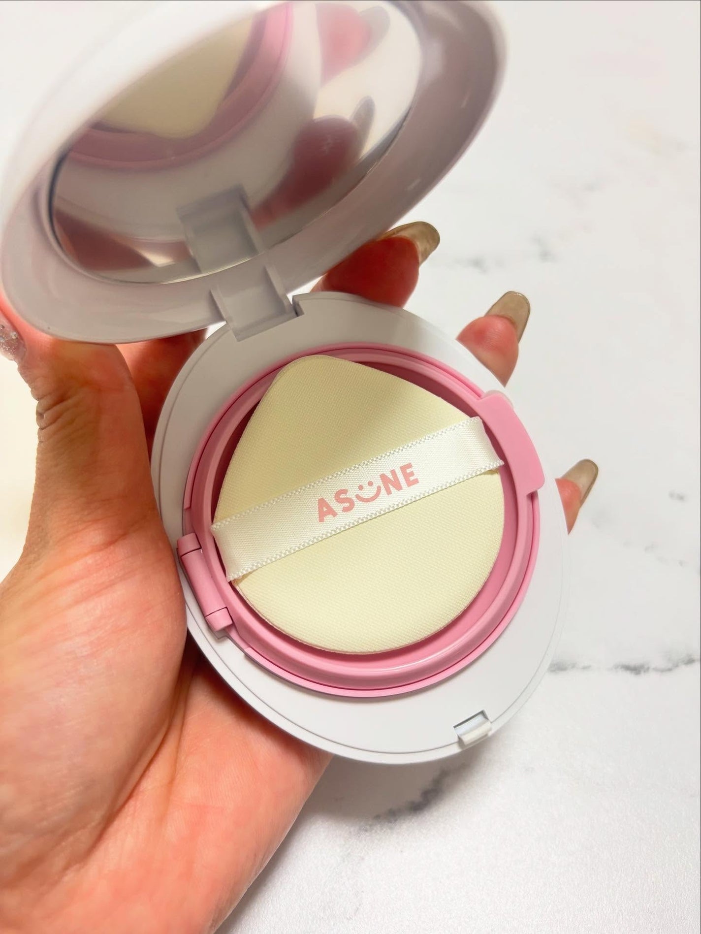 デューイーメッシュファンデーション/ASUNE /クッションファンデーションを使ったクチコミ(2枚目)
