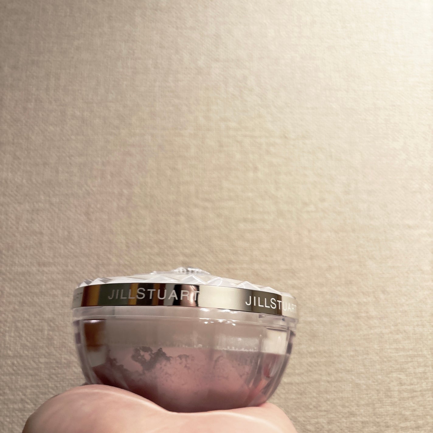 ジルスチュアート サムシングピュアブルー エアリーチュール ラスティングルースパウダー /JILL STUART/ルースパウダーを使ったクチコミ(2枚目)