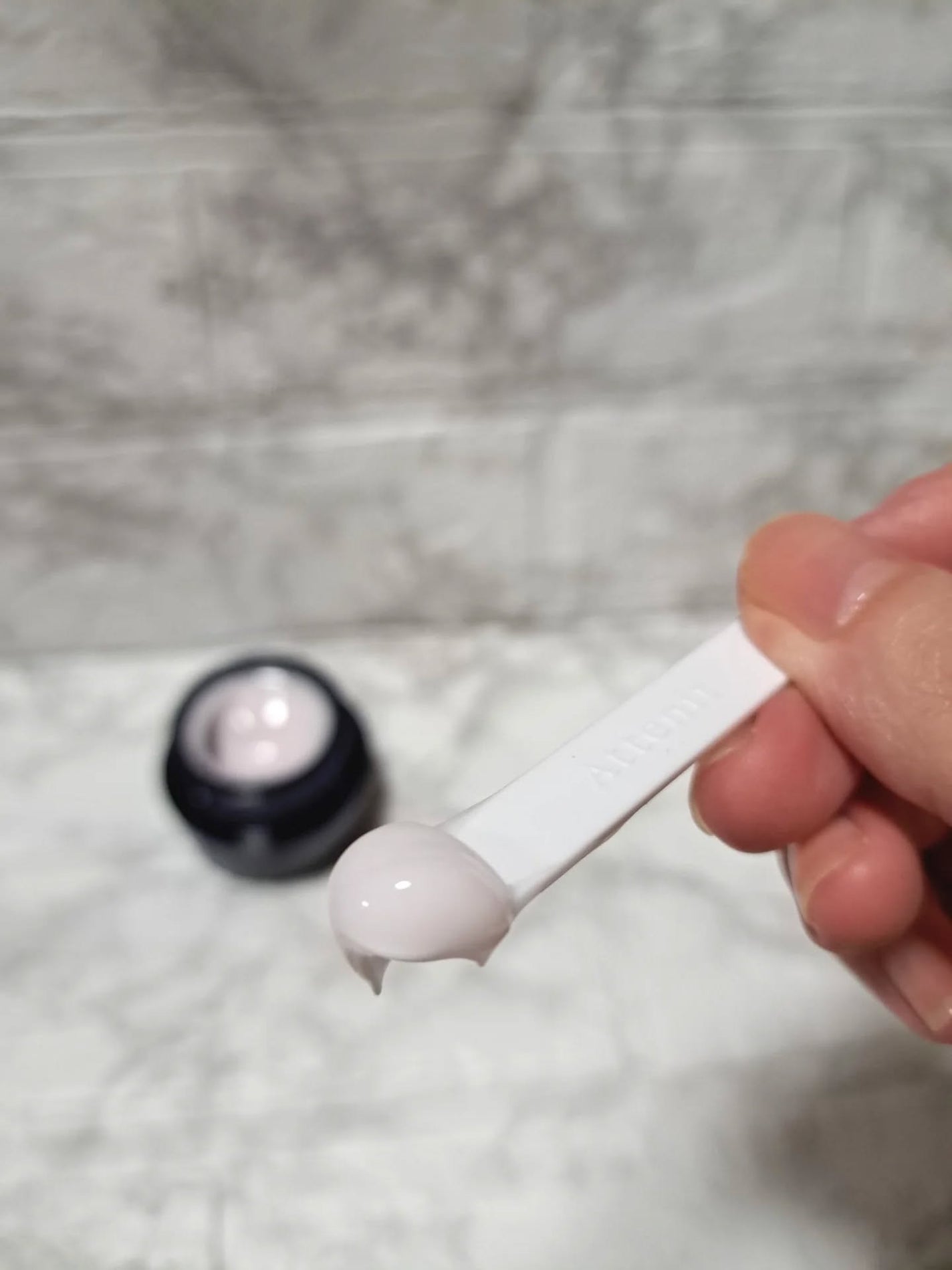 アテニア ミッドナイトモイスチャライザー/アテニア/フェイスクリームを使ったクチコミ(4枚目)