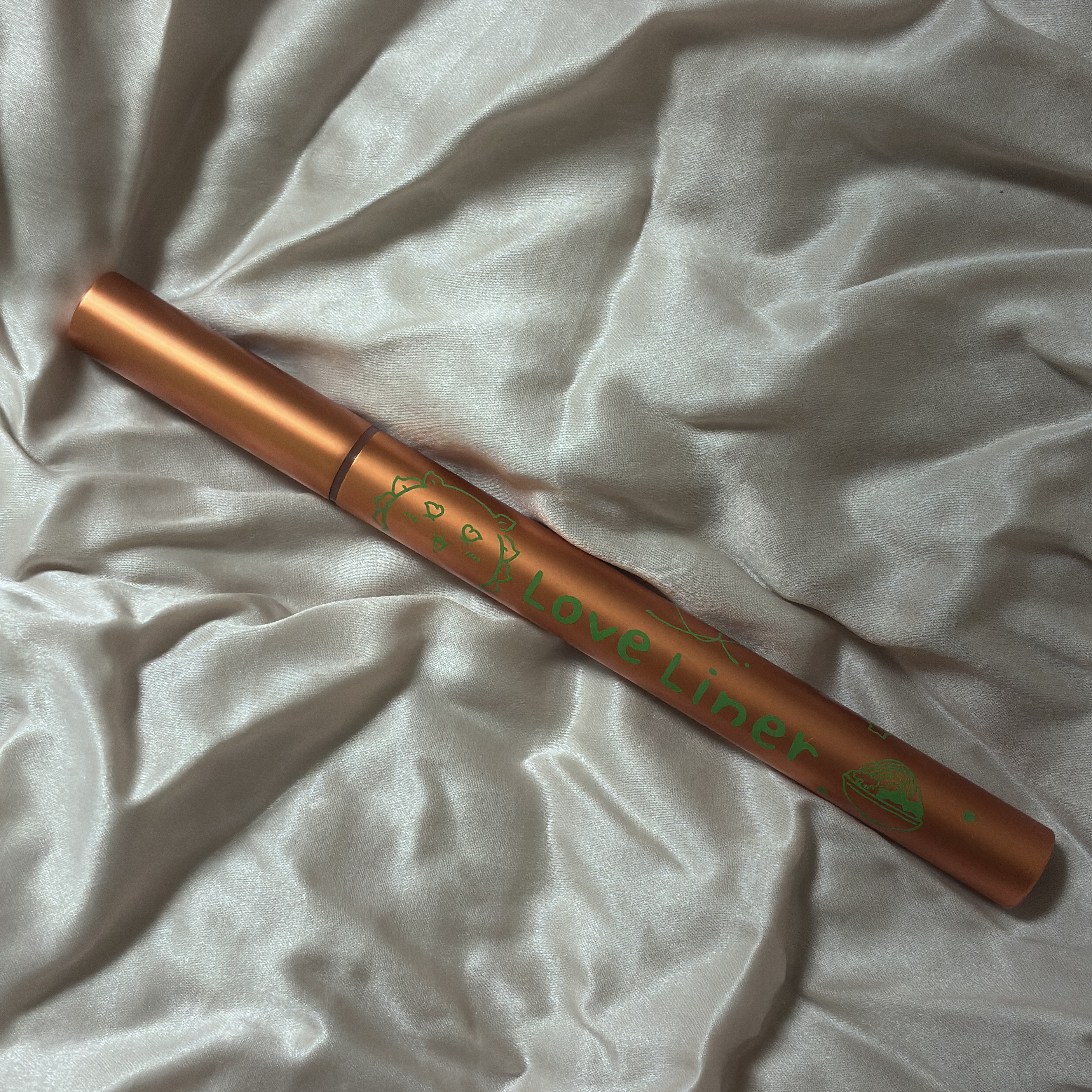 リキッドアイライナーR4/ラブ・ライナー/リキッドアイライナーを使ったクチコミ（1枚目）