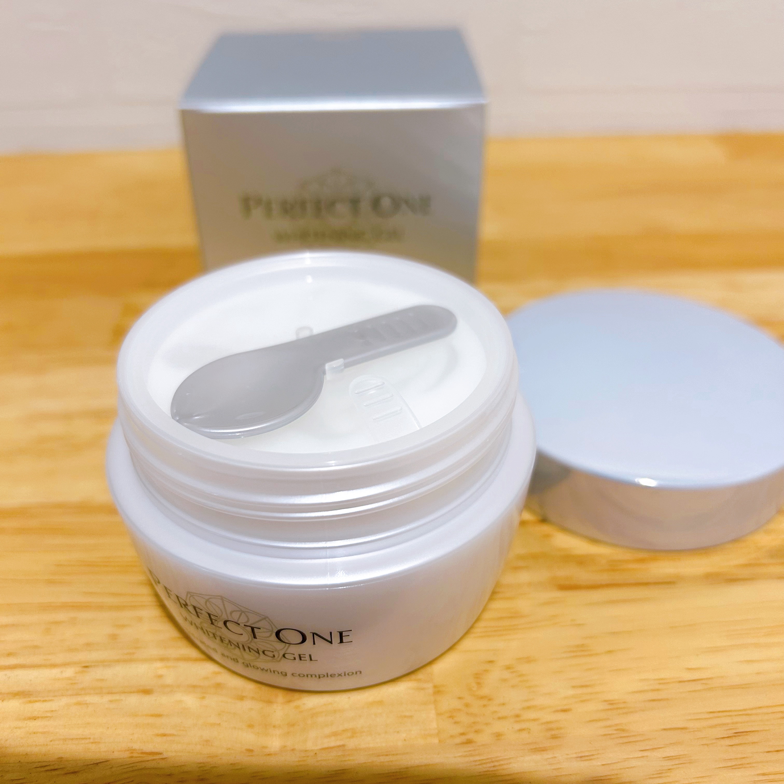 パーフェクトワン 薬用ホワイトニングジェル/パーフェクトワン/オールインワン化粧品を使ったクチコミ（2枚目）