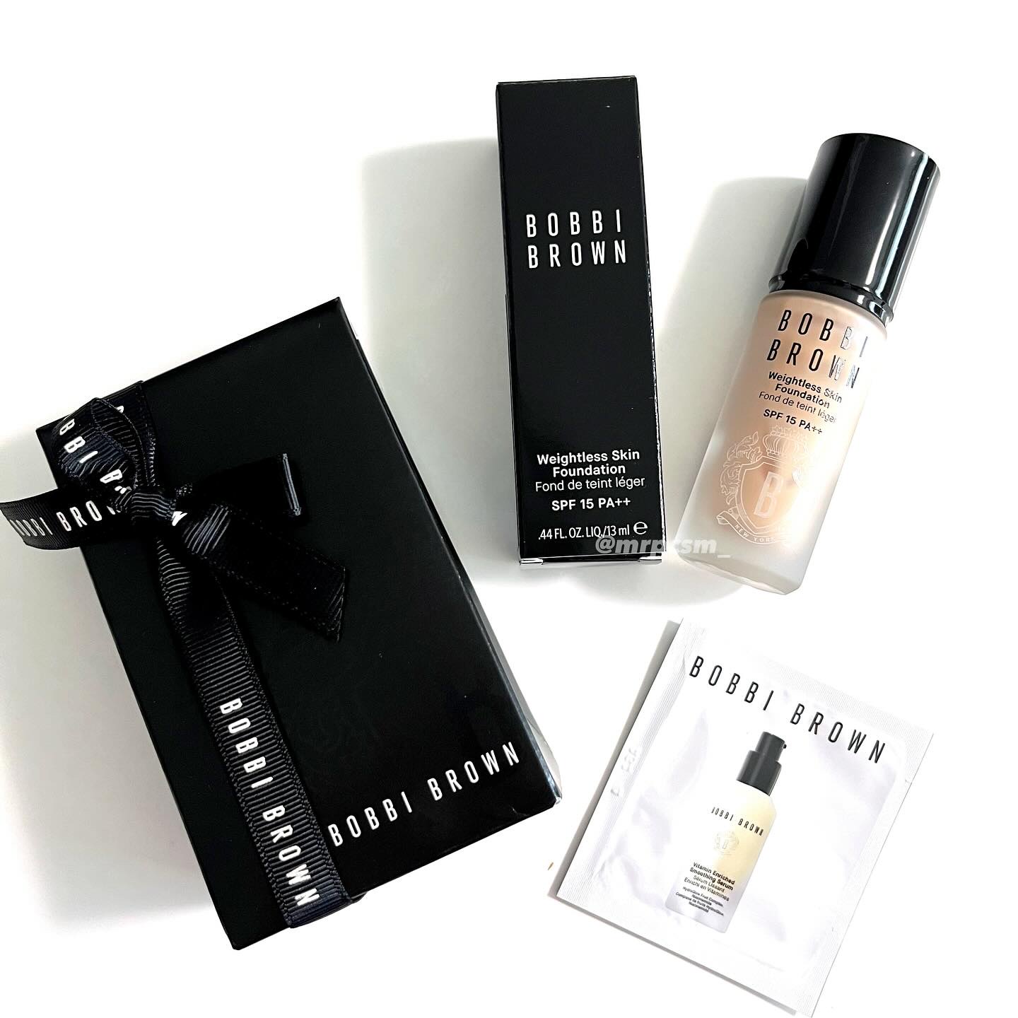 ウェイトレス スキン ファンデーション N-032 サンド / BOBBI BROWN