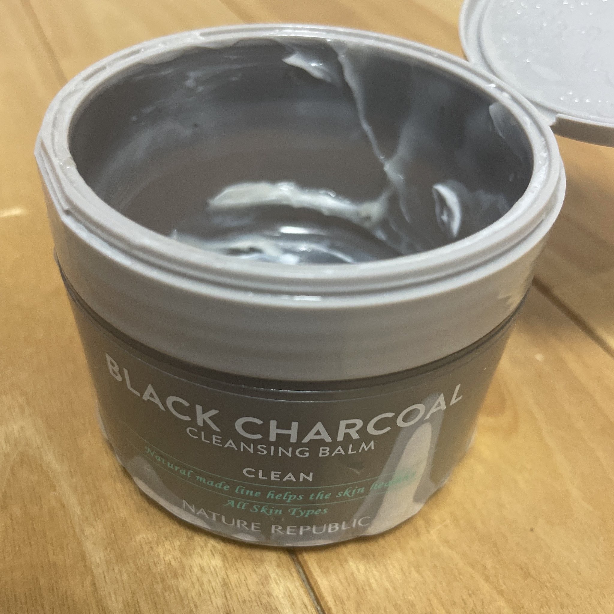 BLACK CHARCOAL クレンジングバーム/ネイチャーリパブリック/クレンジングバームを使ったクチコミ（2枚目）