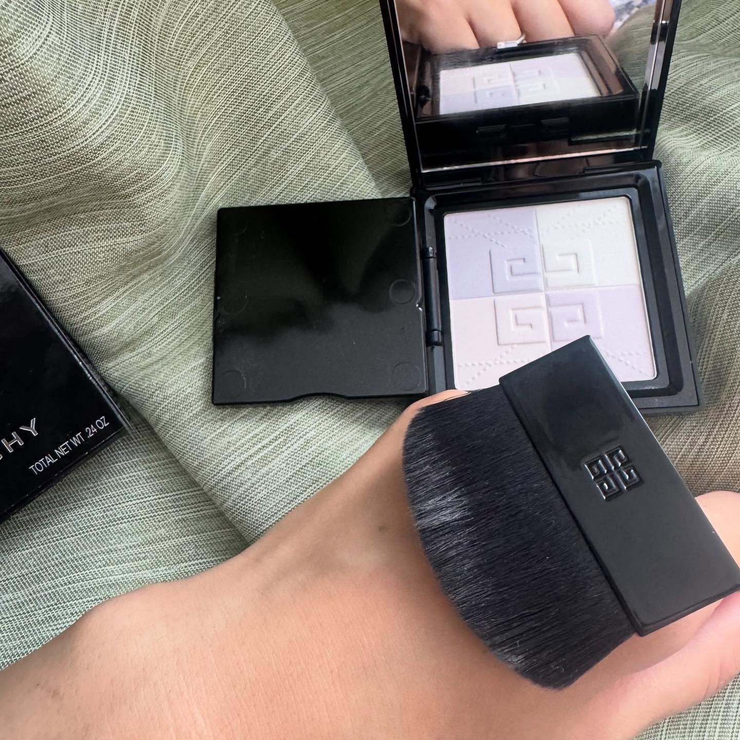 プリズム・リーブル・プレストパウダー/GIVENCHY/フェイスパウダーを使ったクチコミ（3枚目）