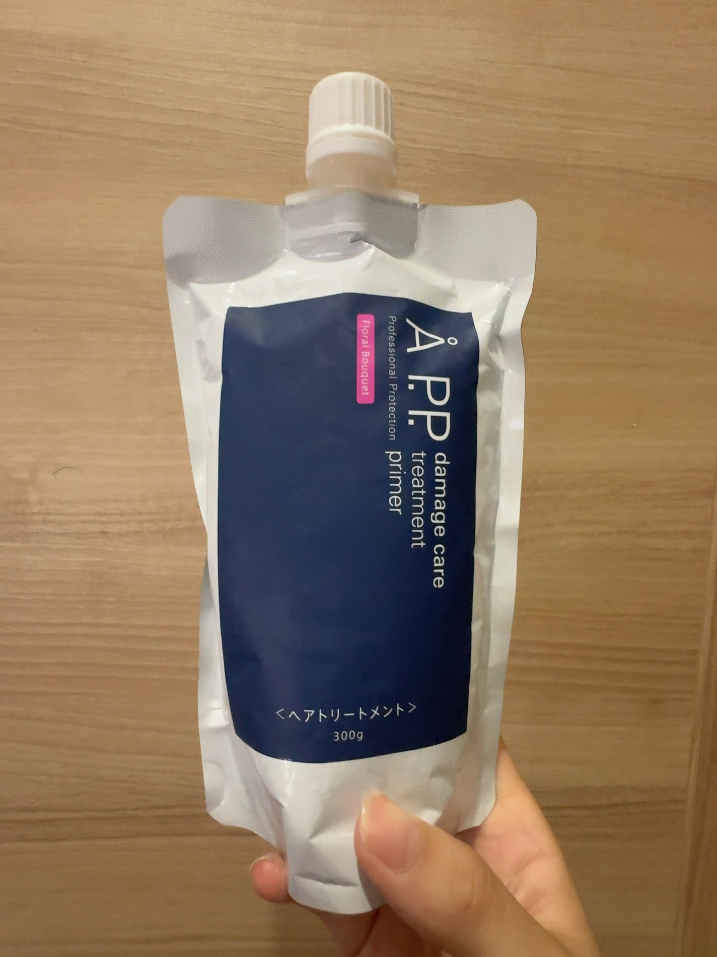 まかろん🎀🔙100% on LIPS 「購入品紹介❣️〇ダメージケアトリートメントプライマーヘアトリー..」(1枚目)