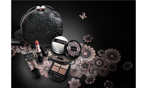 コスメデコルテから2025年クリスマスコフレが登場!