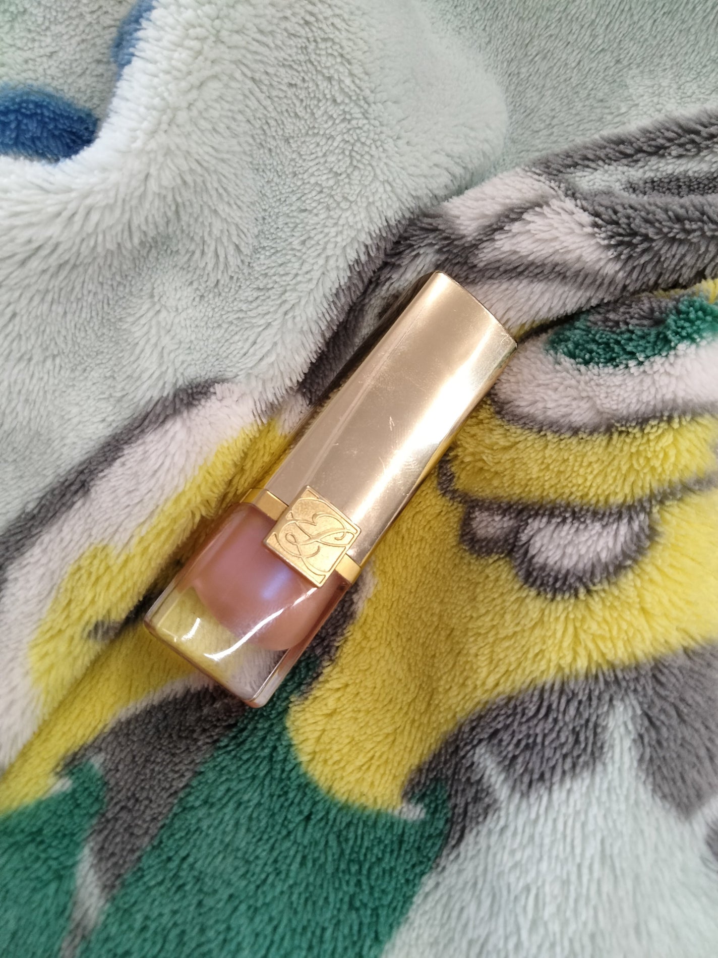 twinkle_cosme_irqe on LIPS 「エスティローダー ピュアカラークリスタルシアーリップスティック..」(1枚目)