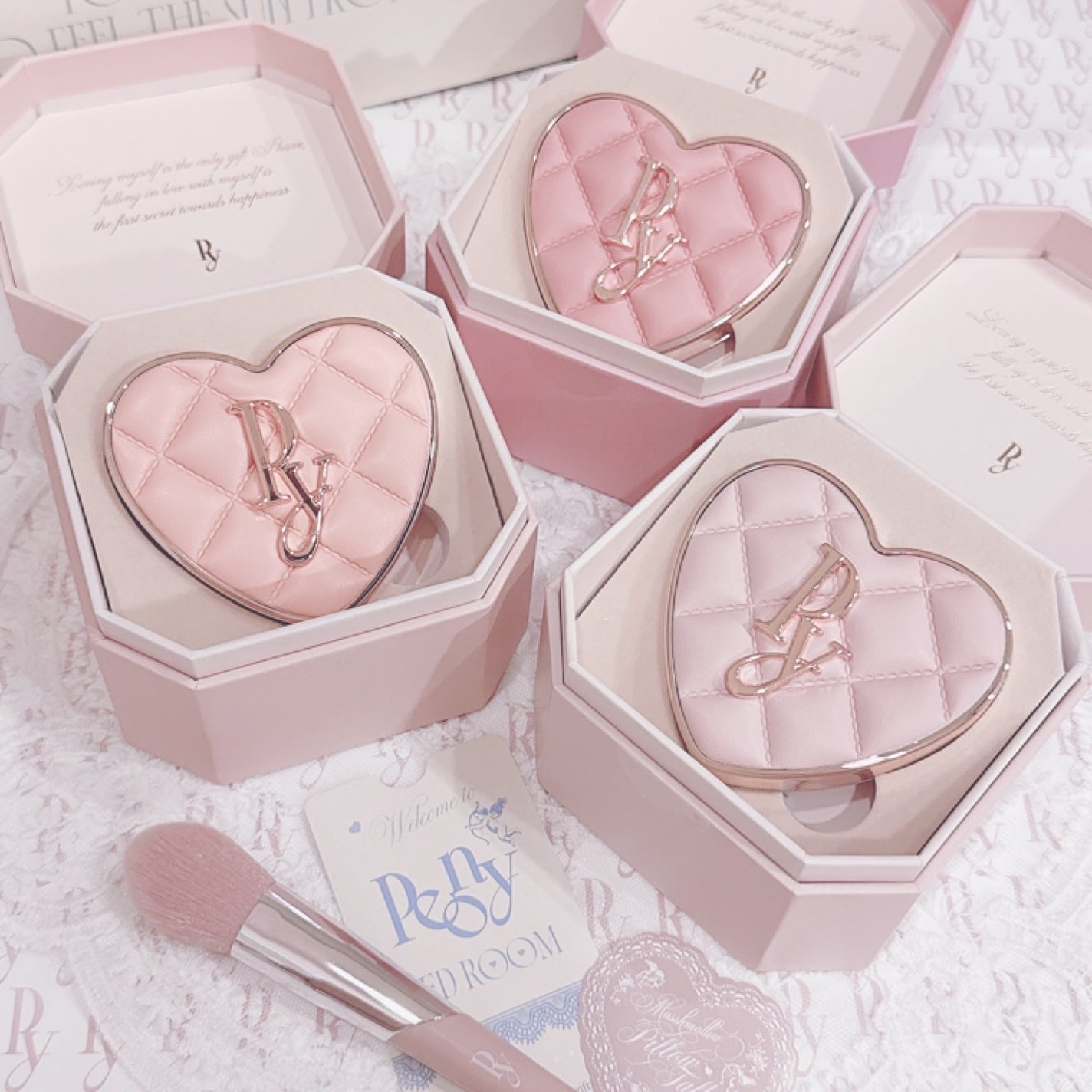 はーちゃん on LIPS 「@peony_jp.official様から頂いた可愛いチーク🎀..」(1枚目)