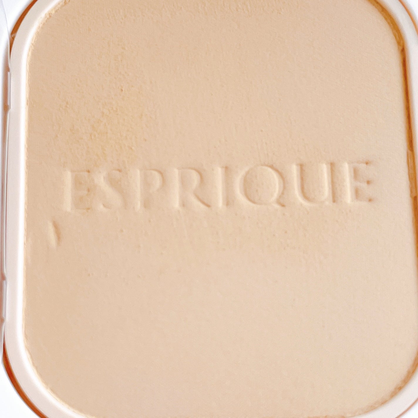 メルティセラム グロウパウダー/ESPRIQUE/パウダーファンデーションを使ったクチコミ(4枚目)