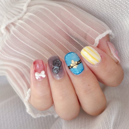 𝘼𝙮𝙪 ❦ 𝑆𝑒𝑙𝑓 𝑁𝑎𝑖𝑙 on LIPS 「❥こんばんは𓂅꙳𖤐セルフネイラーの@au_nailです♡先..」(4枚目)