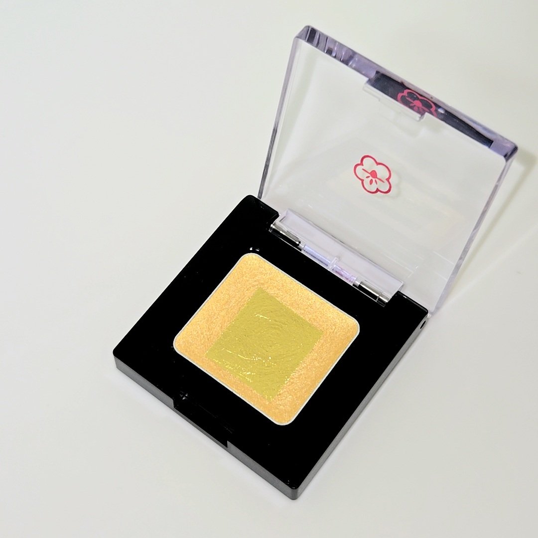 CHAYA cosme オンブライトアイシャドウ/箔座/ジェル・クリームアイシャドウを使ったクチコミ（2枚目）