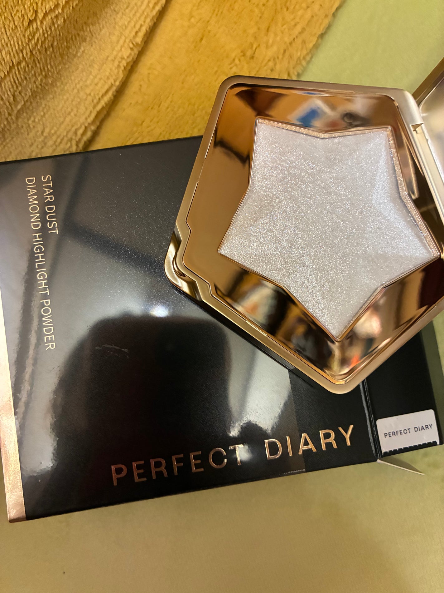 リサ・ラーソン♡クッションファンデマニア on LIPS 「#パーフェクトダイアリー#ハイライター#メガ割..」(1枚目)