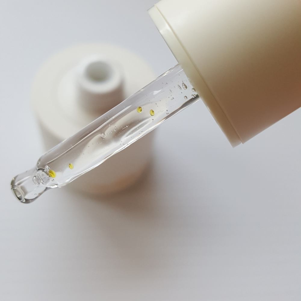 ナイアシンライトテノールアンプル/titto/美容液を使ったクチコミ（2枚目）