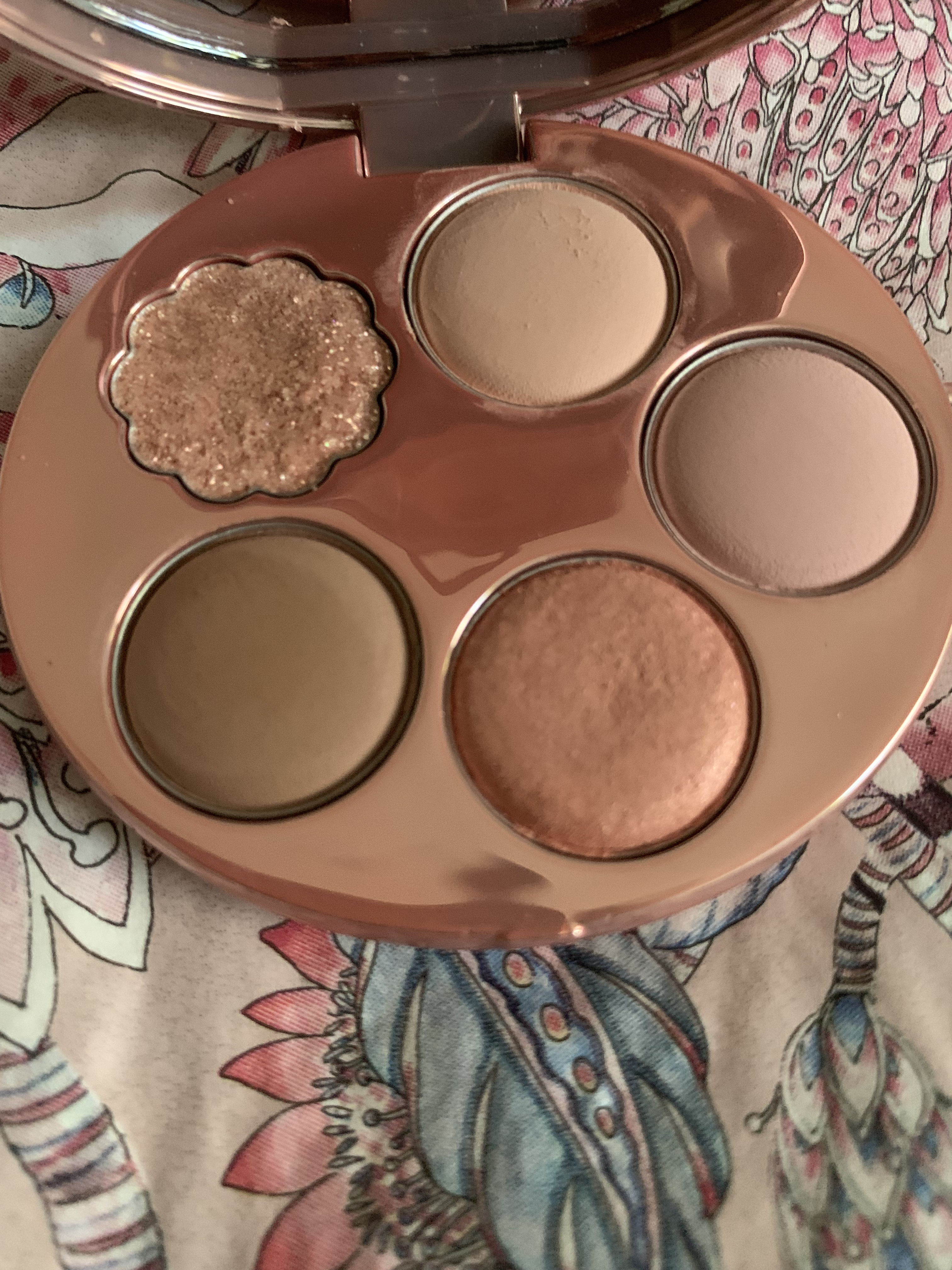 フィー ポケットアイパレット/fwee/アイシャドウパレットを使ったクチコミ（2枚目）