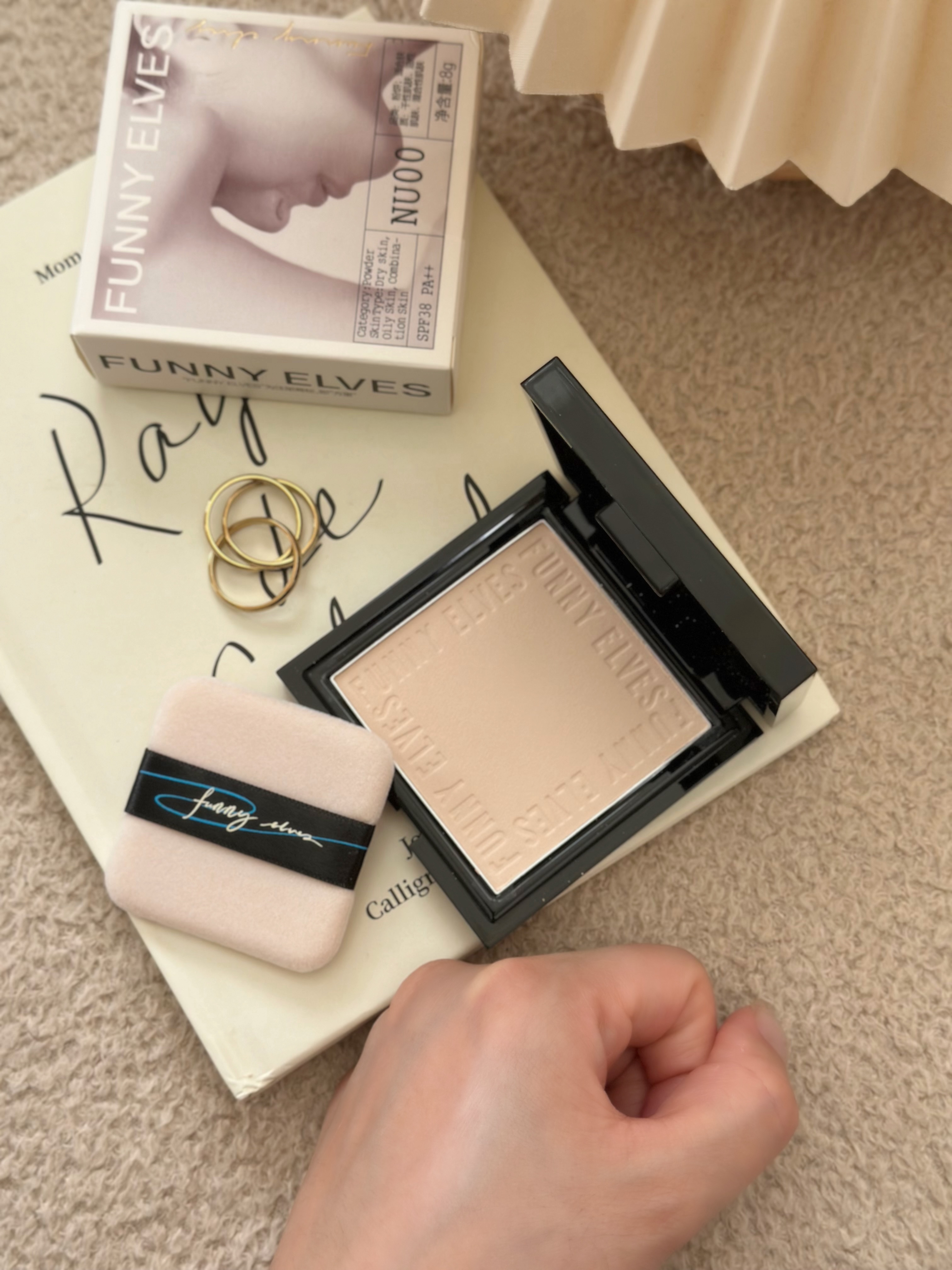 UVソフトマットプレストパウダー/FUNNY ELVES方里/プレストパウダーを使ったクチコミ（3枚目）