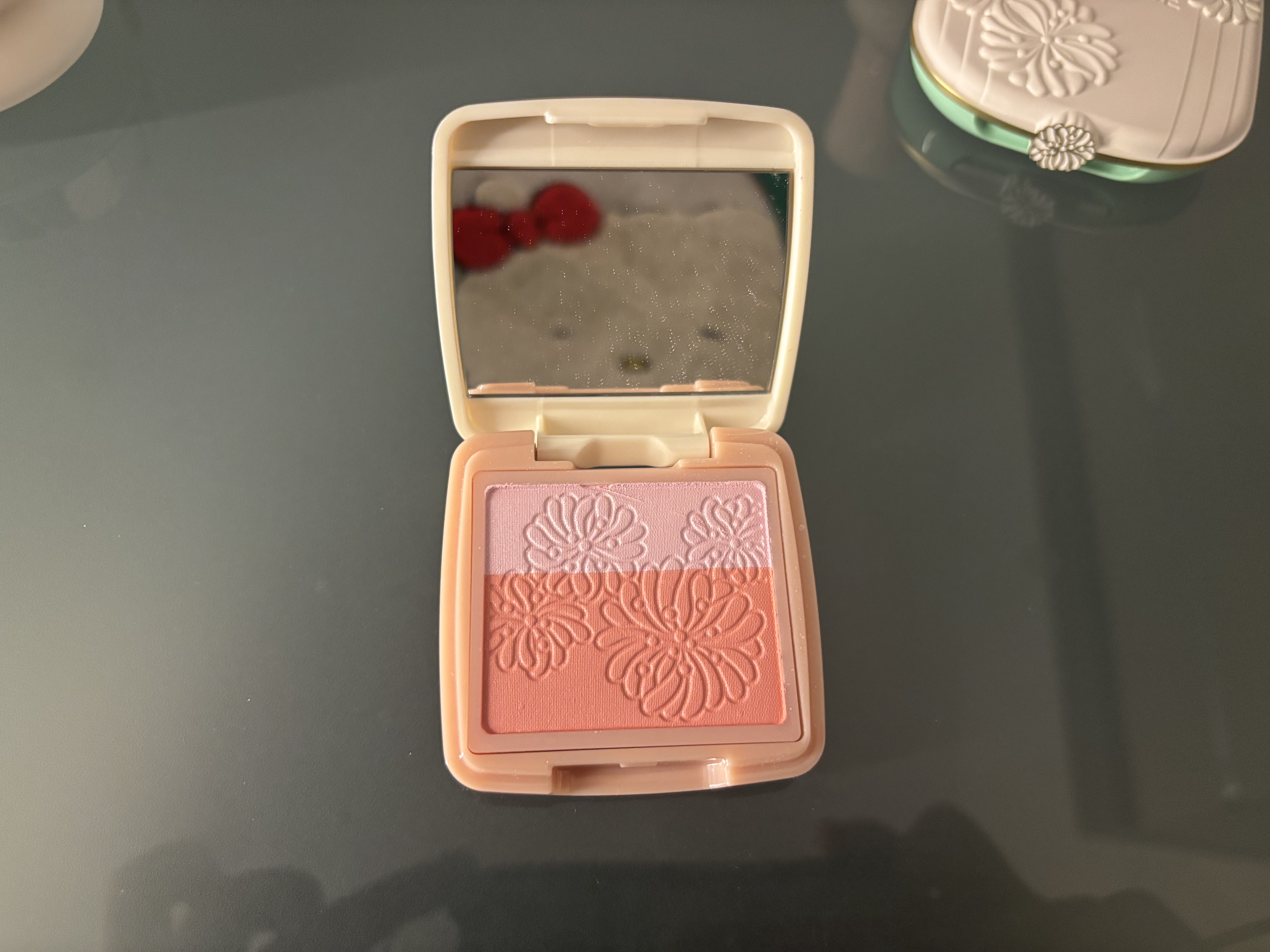 ポール ＆ ジョー アイデザイン パレット/PAUL & JOE BEAUTE/アイシャドウパレットを使ったクチコミ（3枚目）