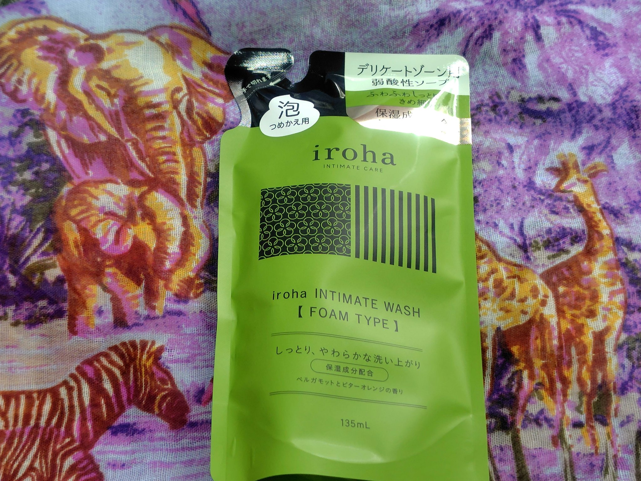 イロハ インティメートウォッシュ フォームタイプ  ベルガモットとビターオレンジの香り つめかえ用 135mL/iroha INTIMATE CARE/デリケートゾーンケアを使ったクチコミ（1枚目）