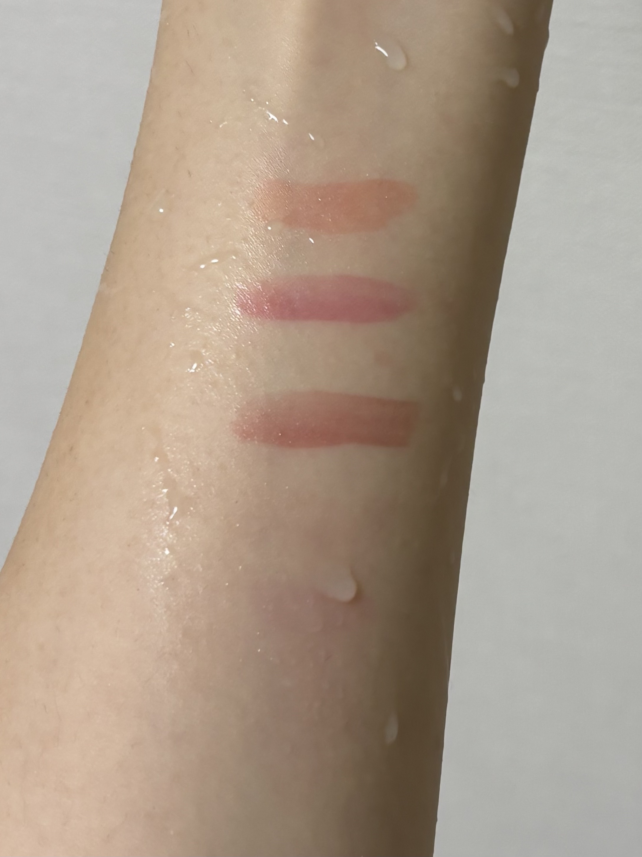 フィー 3Dボリューミンググロス/fwee/リップグロスを使ったクチコミ（2枚目）