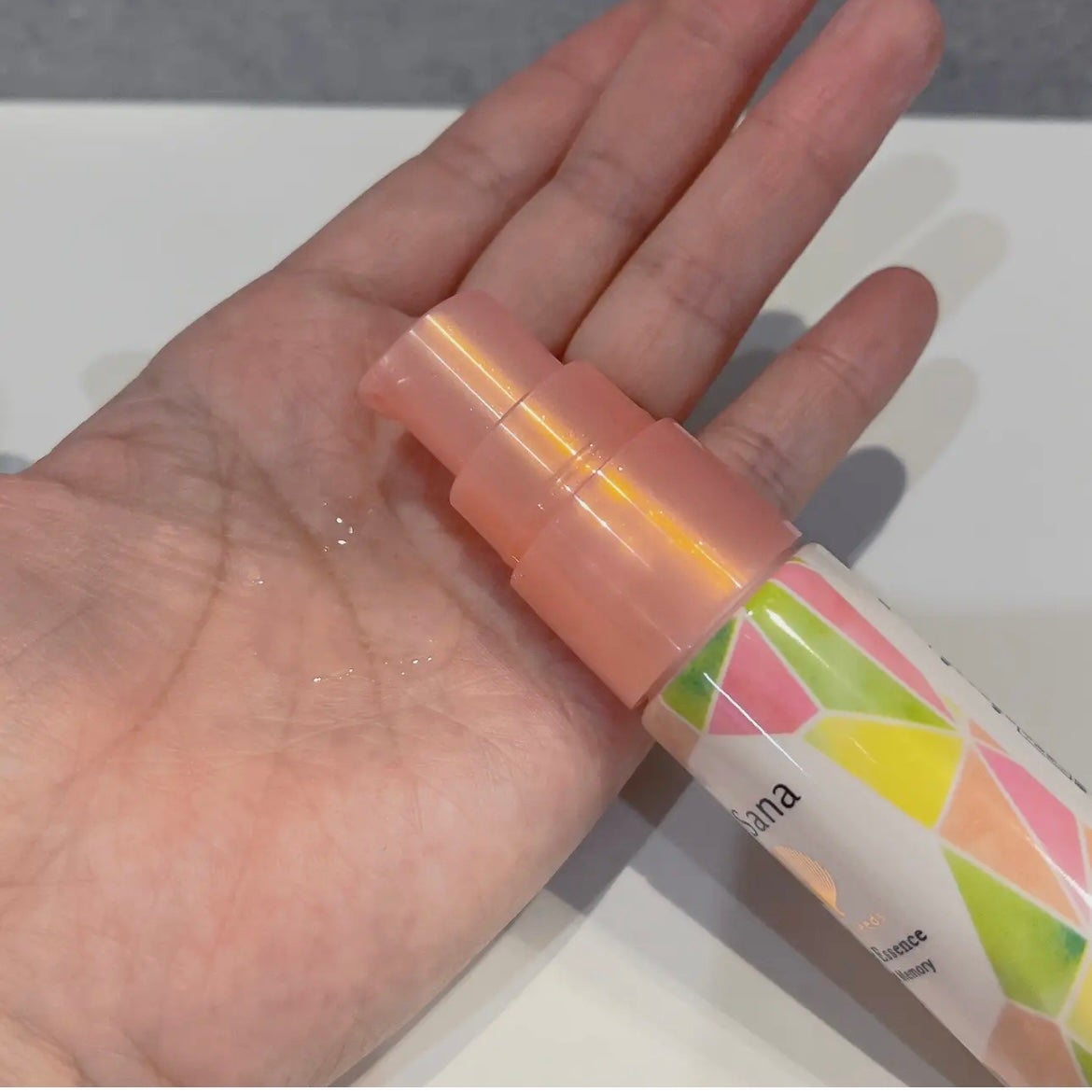 ラサーナ 海藻 ヘア エッセンス ヒートメモリー ピンクグレープフルーツの香り/ラサーナ/ヘアオイルを使ったクチコミ(2枚目)